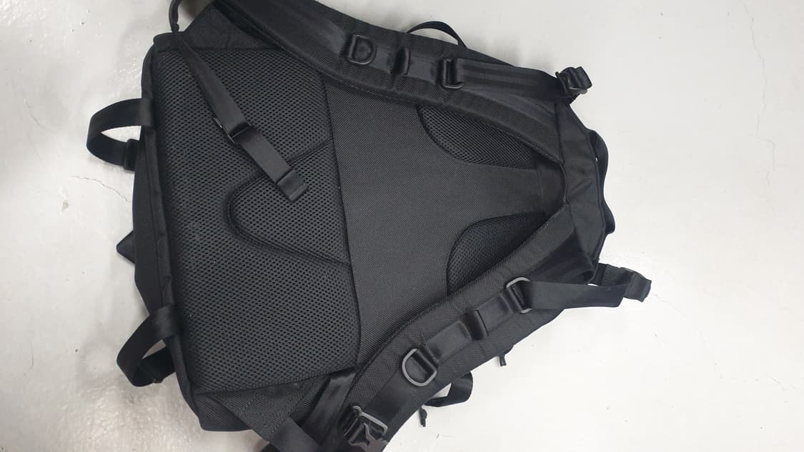 뉴에라 검정 백팩 상품이미지2