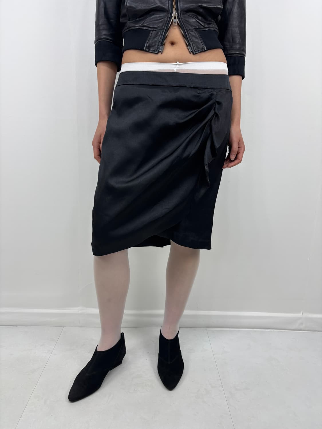 SATIN LOW RISE MIDI SKIRT 상품이미지1