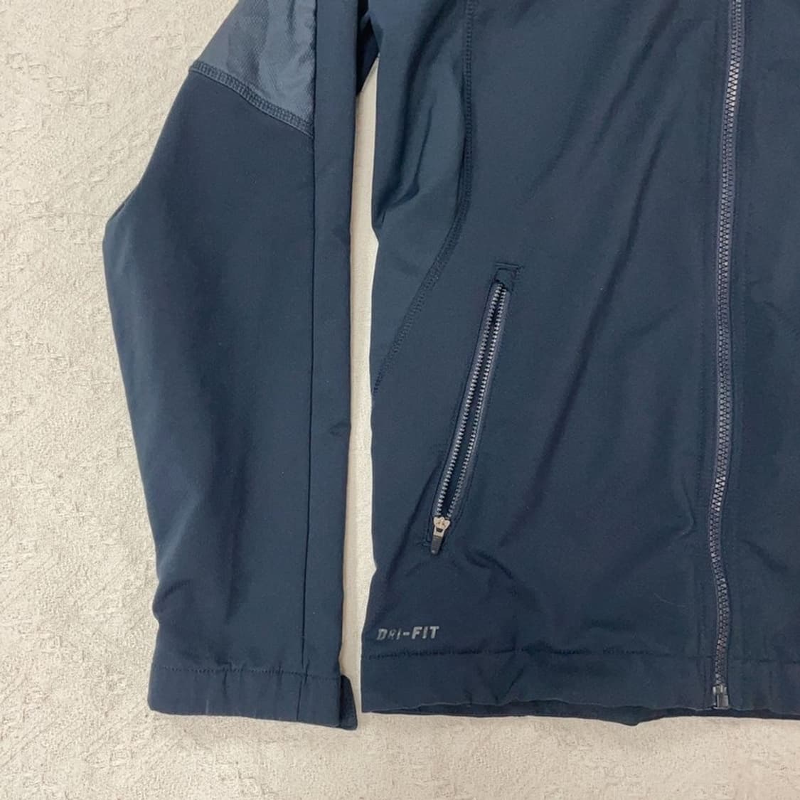 [95] 나이키 드라이핏 바람막이 상품이미지3