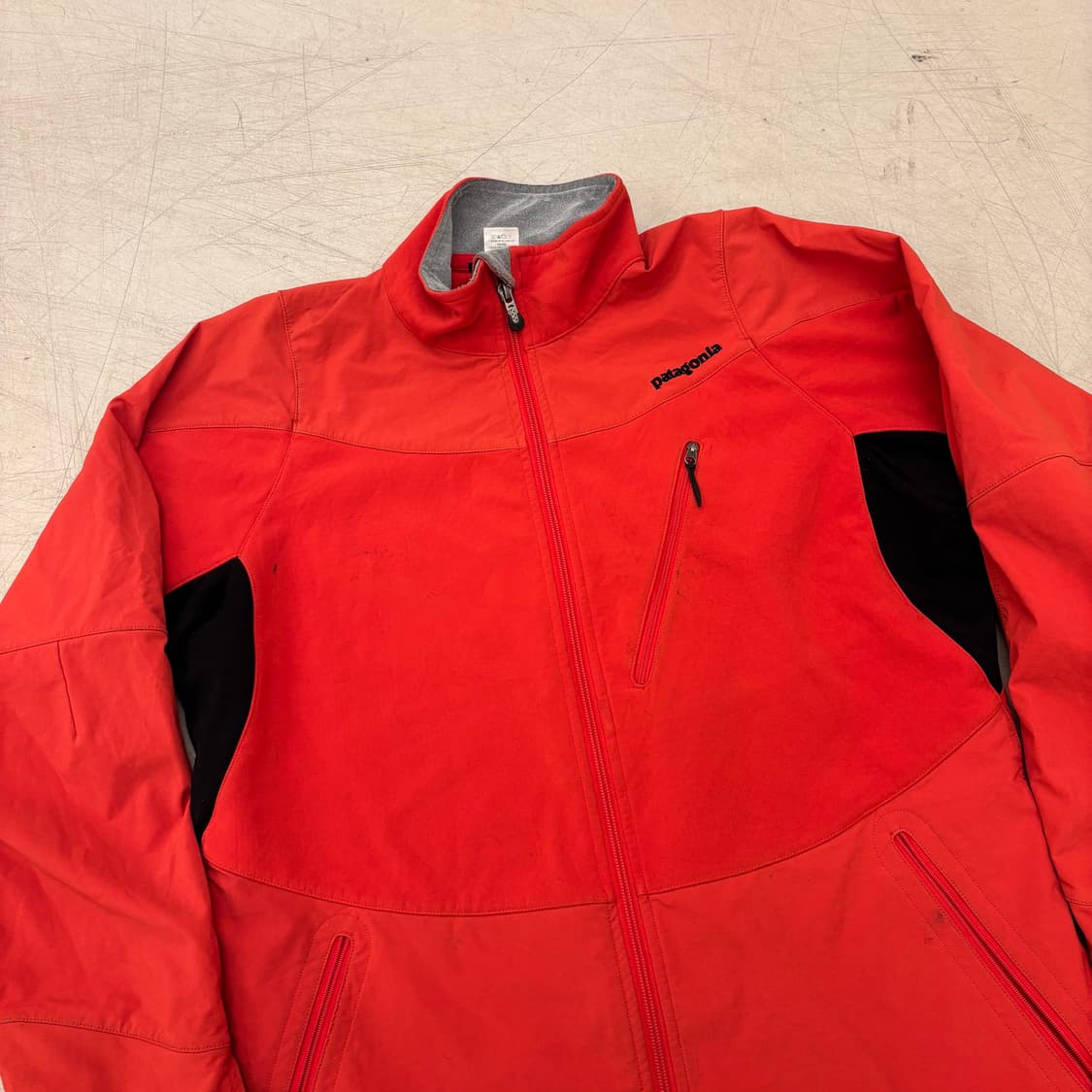 파타고니아 배색 스몰로고 자켓 상품이미지2