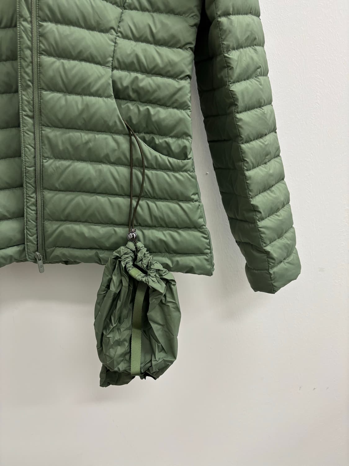 룰루래몬 LULULEMON 경량 구스다운 패딩 자켓 상품이미지2