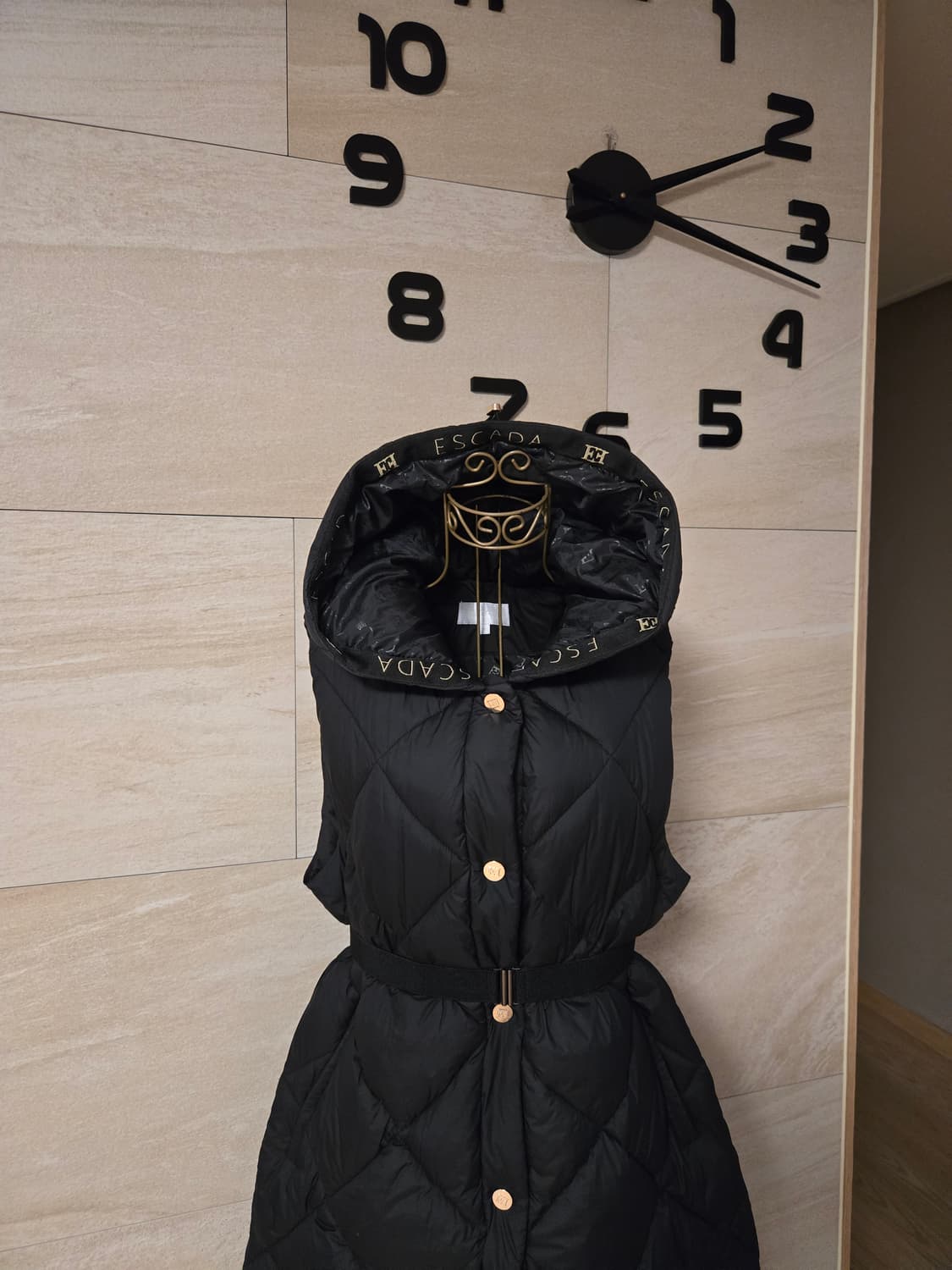 [s/90] 에스까다 밸트 롱 패딩 조끼 2025 상품이미지3