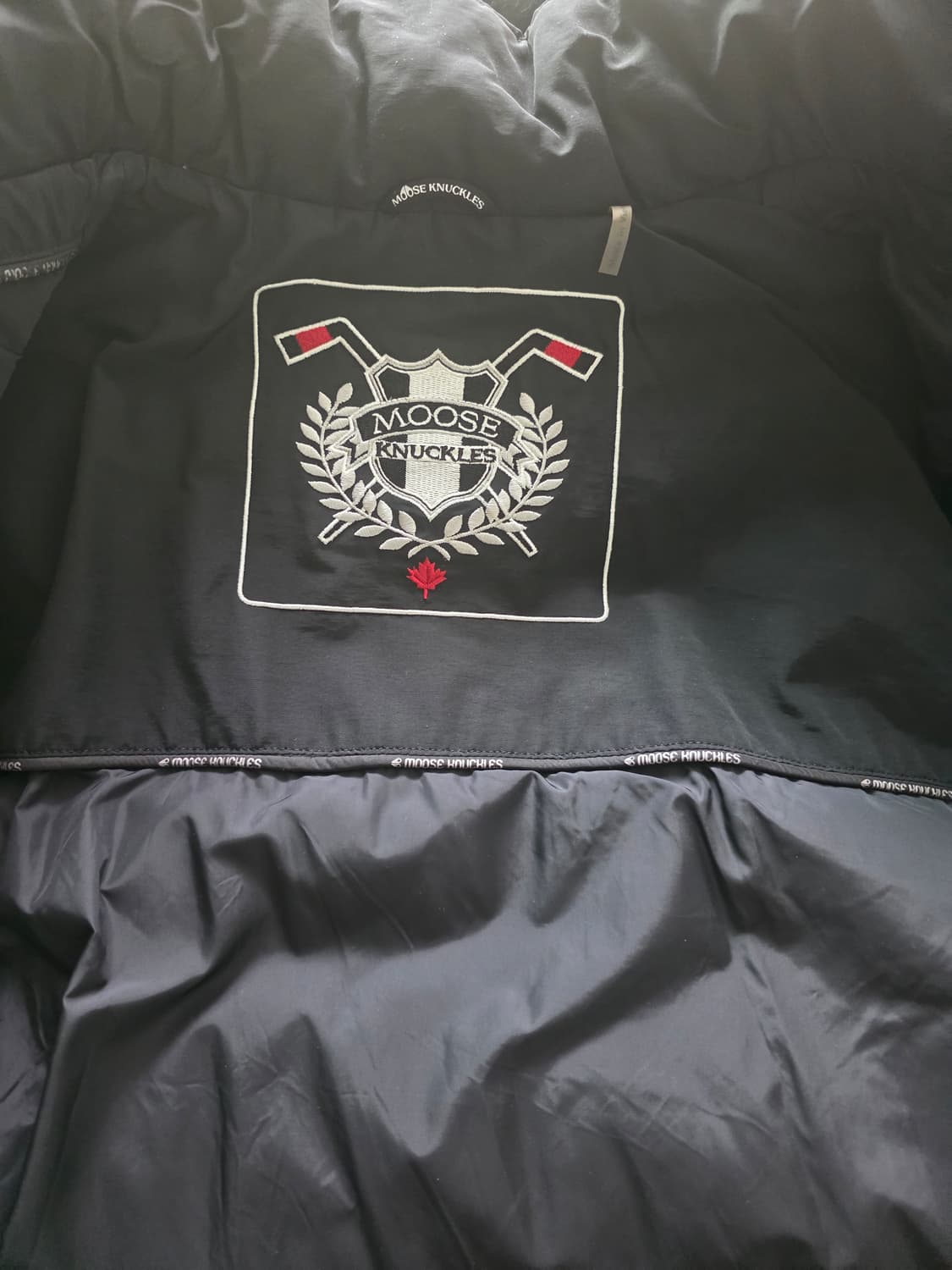 ✔️ 무스너클(Moose Knuckles)  L 사이즈 패딩입니다. 상품이미지4