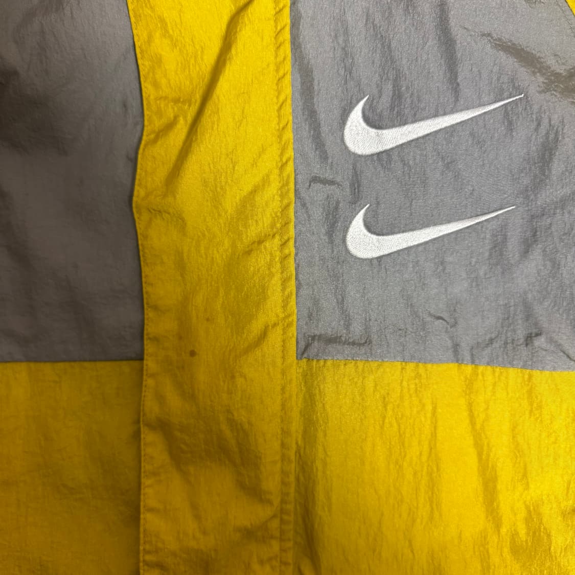 나이키 더블스우시 바람막이 노랑 상품이미지3