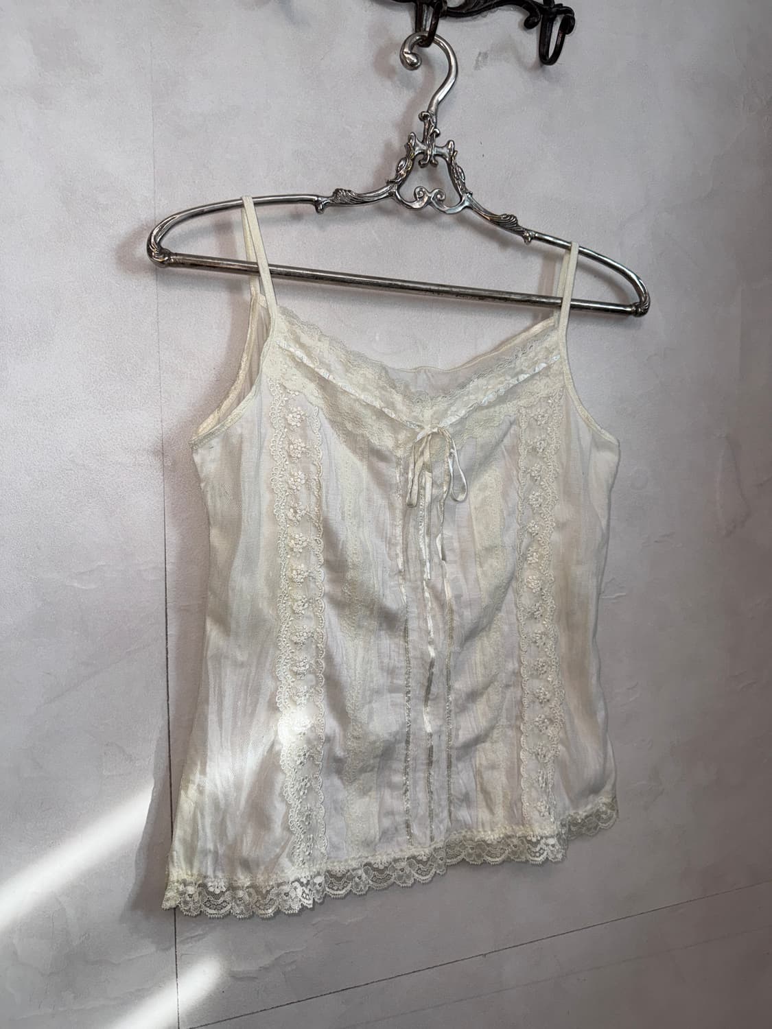 Ivory floral dot lace sleeveless  상품이미지2