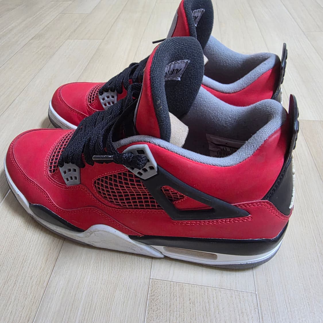 조던4 토로 브라보 상품이미지4