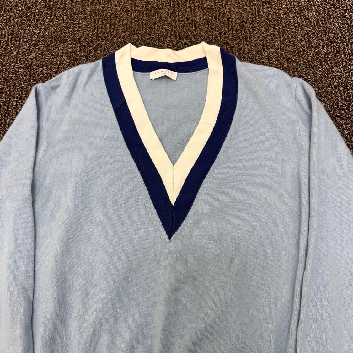 Sandro 산드로 V넥 여성 캐시미어 니트 하늘색 상품이미지4