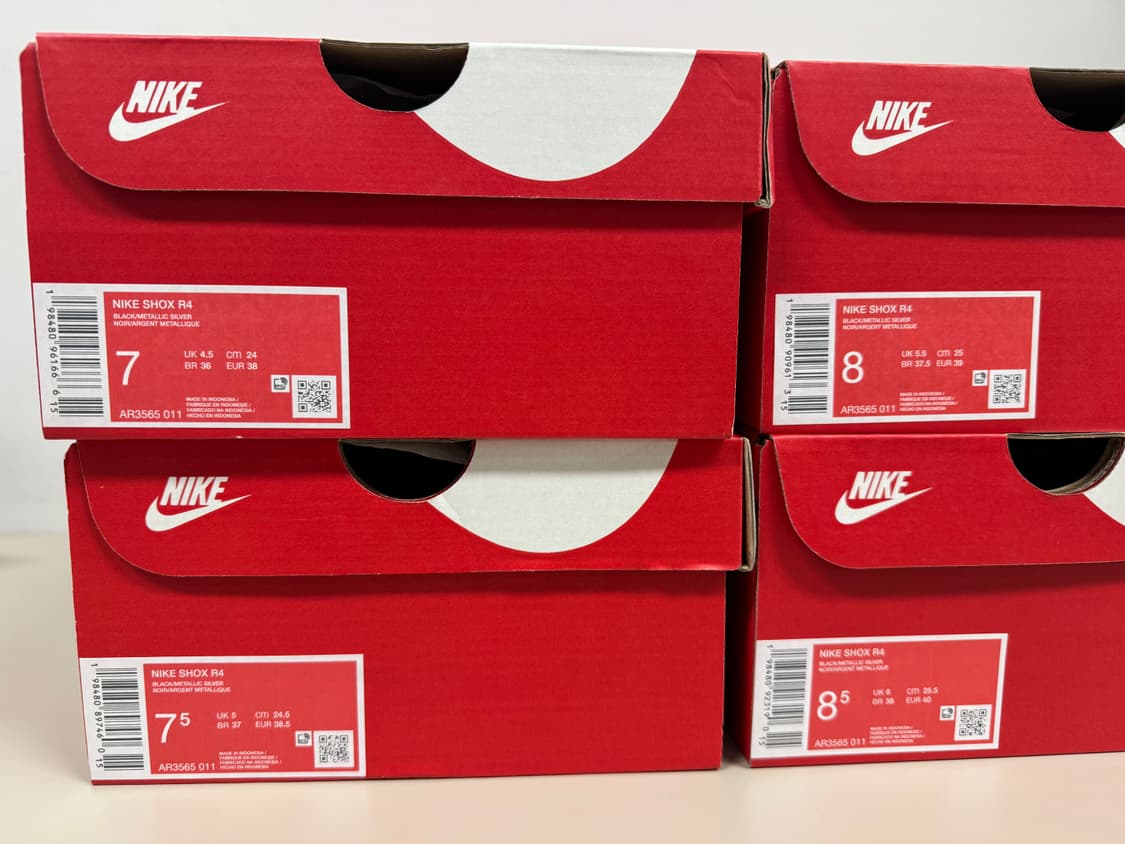 [245,255]나이키 우먼스 샥스 R4 블랙 메탈릭 실버 신품 상품이미지5