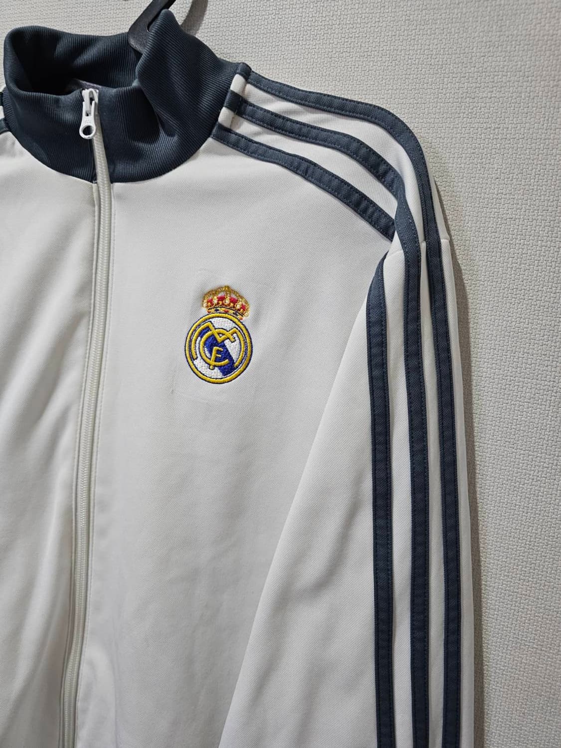 아디다스 레알마드리드 유니폼 화이트 트랙탑 져지집업 100 / L 상품이미지3