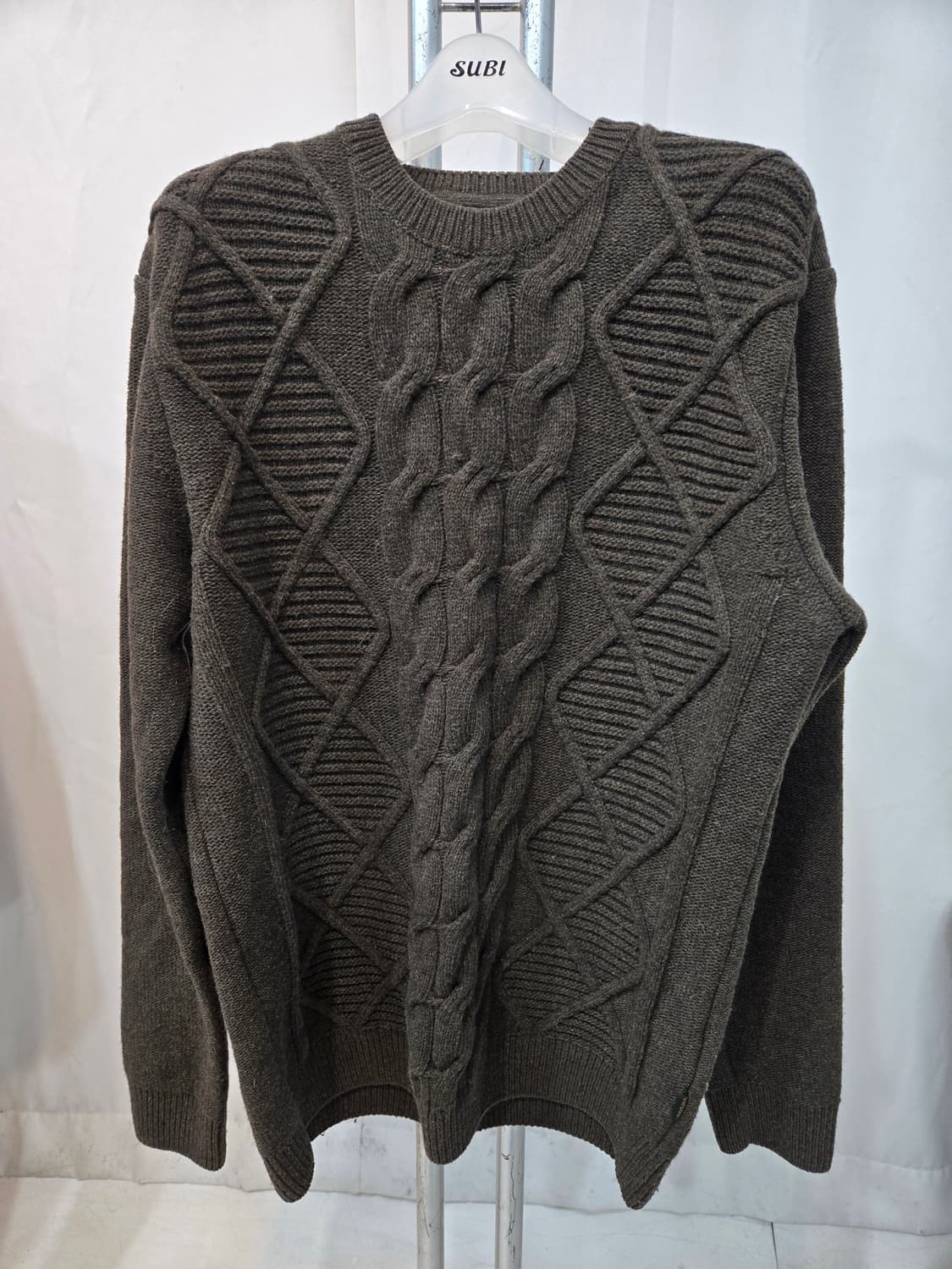  바버 꽈베기 패턴니트 상품이미지1