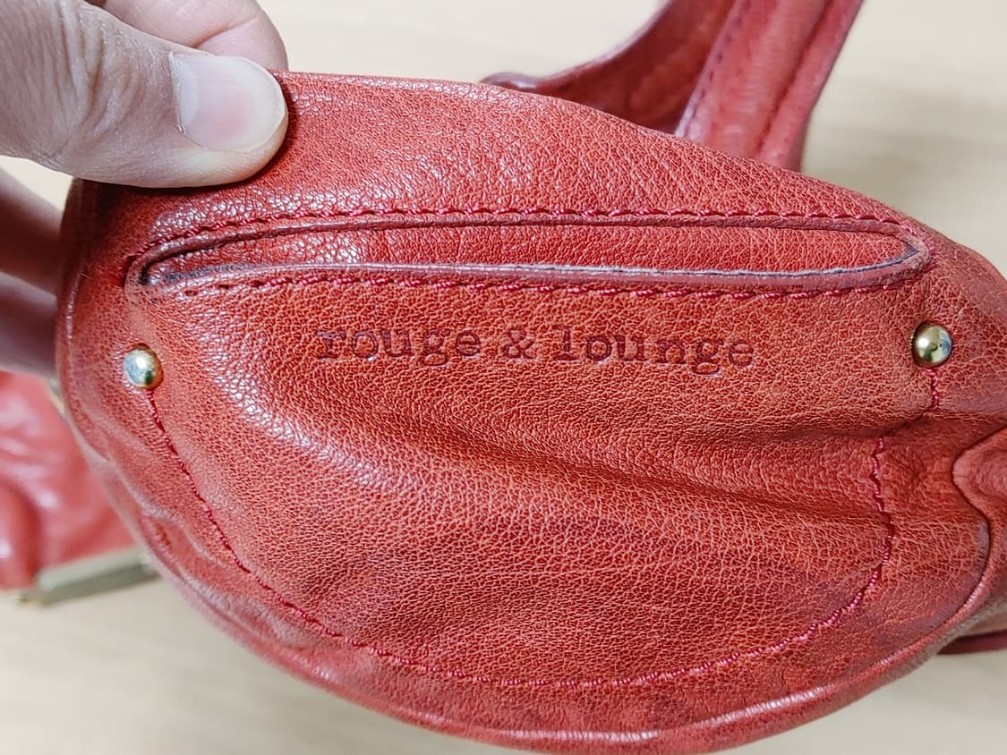 루즈 앤 라운지 여성 소면가죽 원형 토트백 상품이미지4