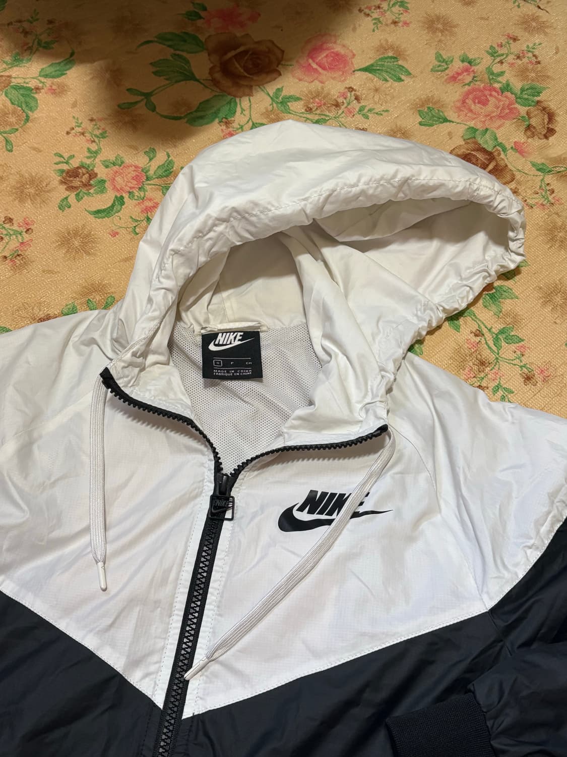 나이키 바람막이 상품이미지3
