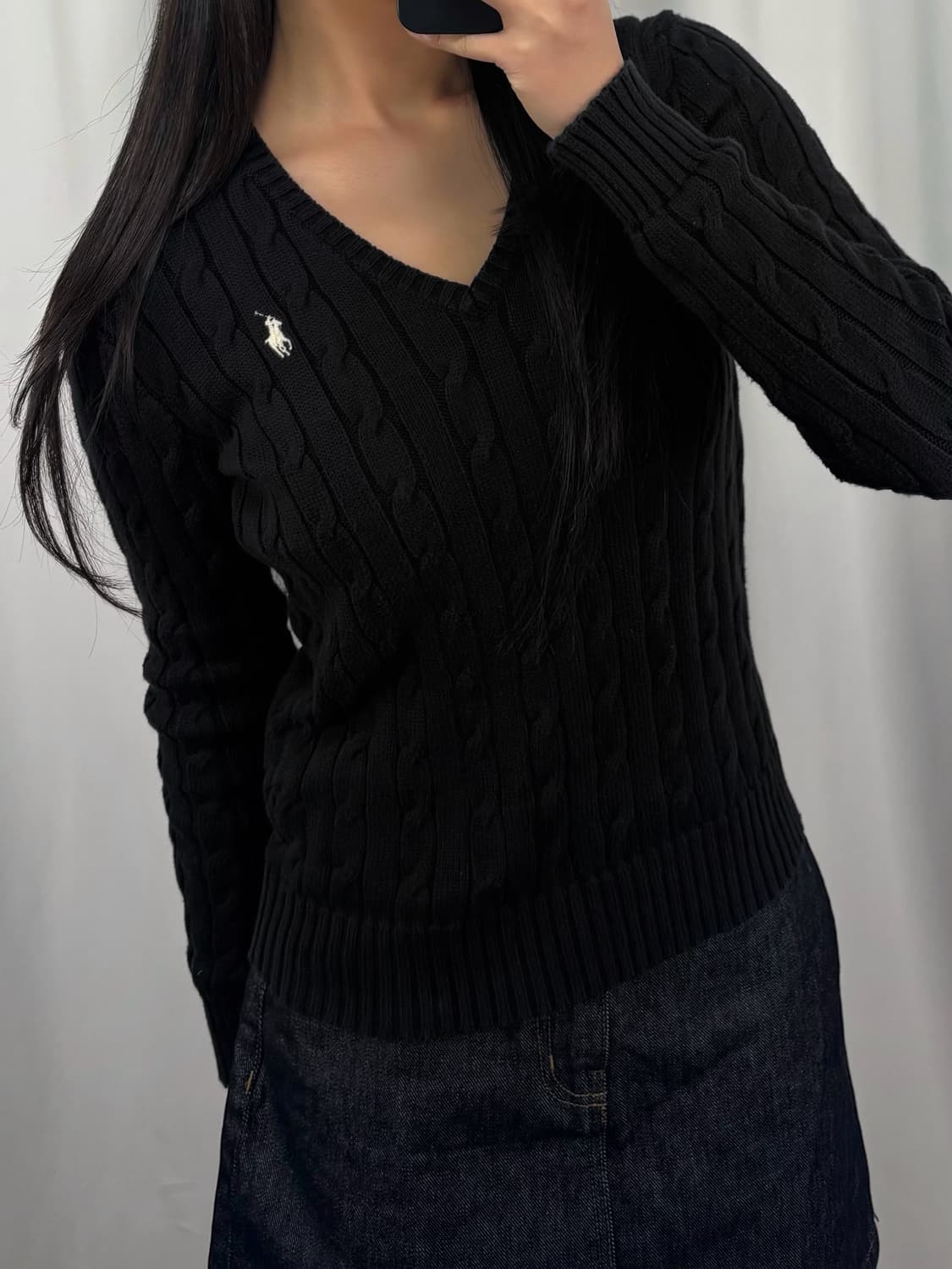 폴로 브이넥 블랙 꽈배기 니트 상품이미지1