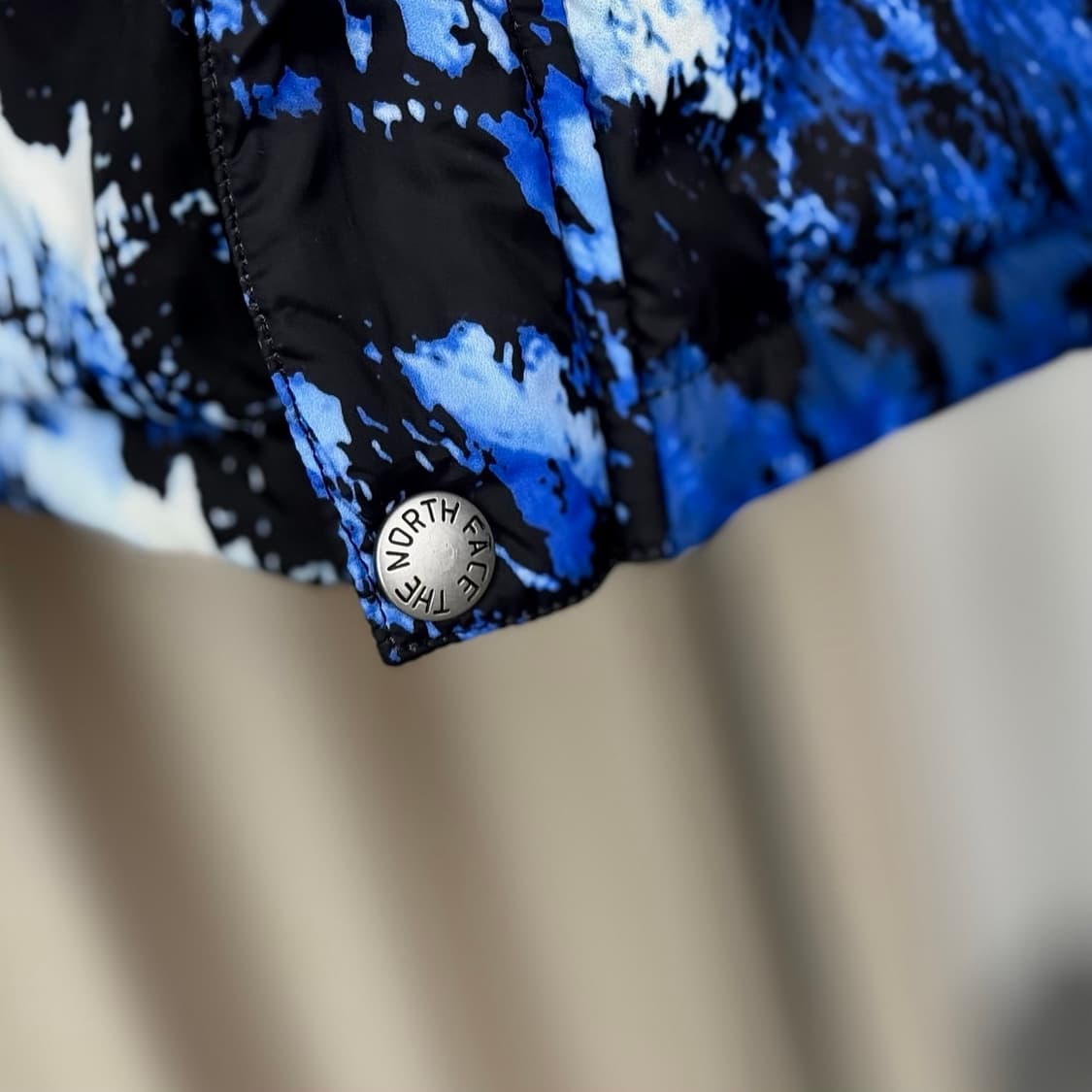 슈프림 x 노스페이스 마운틴 발토로 자켓 블루 화이트 - 17FW 상품이미지7