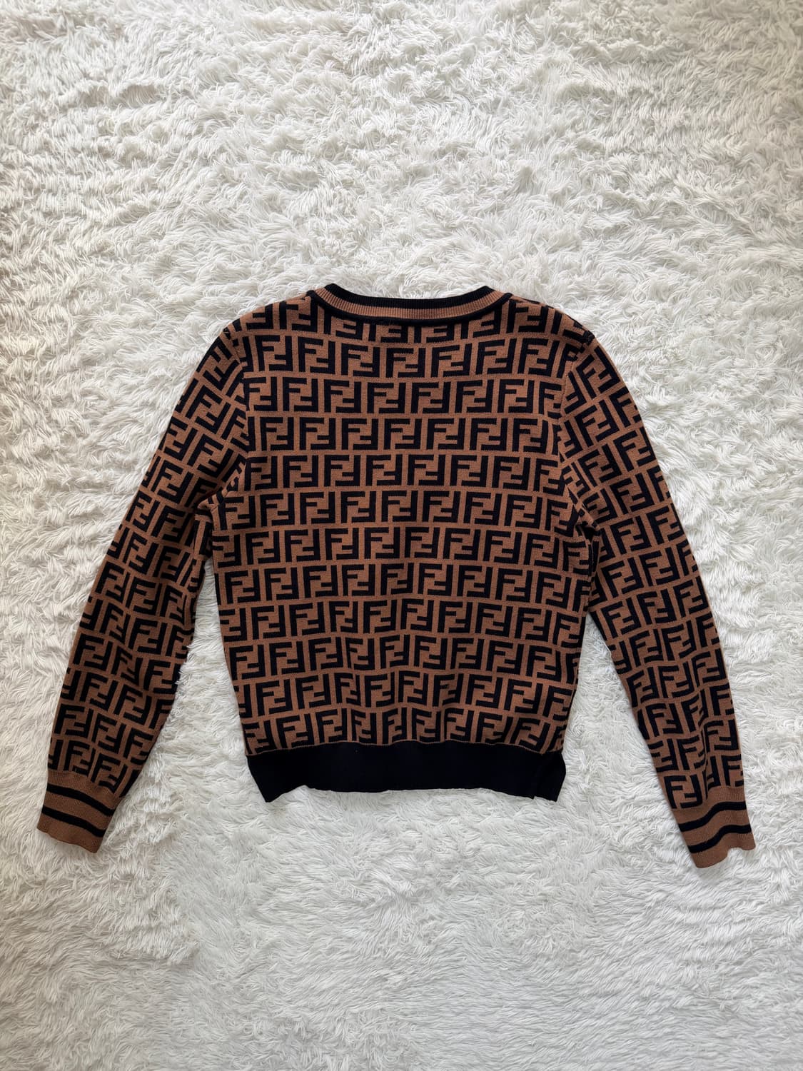 펜디(FENDI) FF 로고 자카드 니트 스웨터 상품이미지3