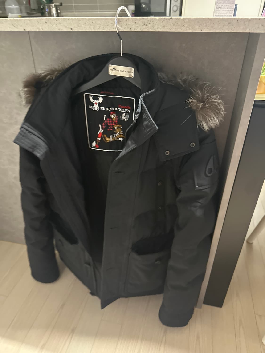 무스너클 알곤퀸 실버퍼 패딩 상품이미지1