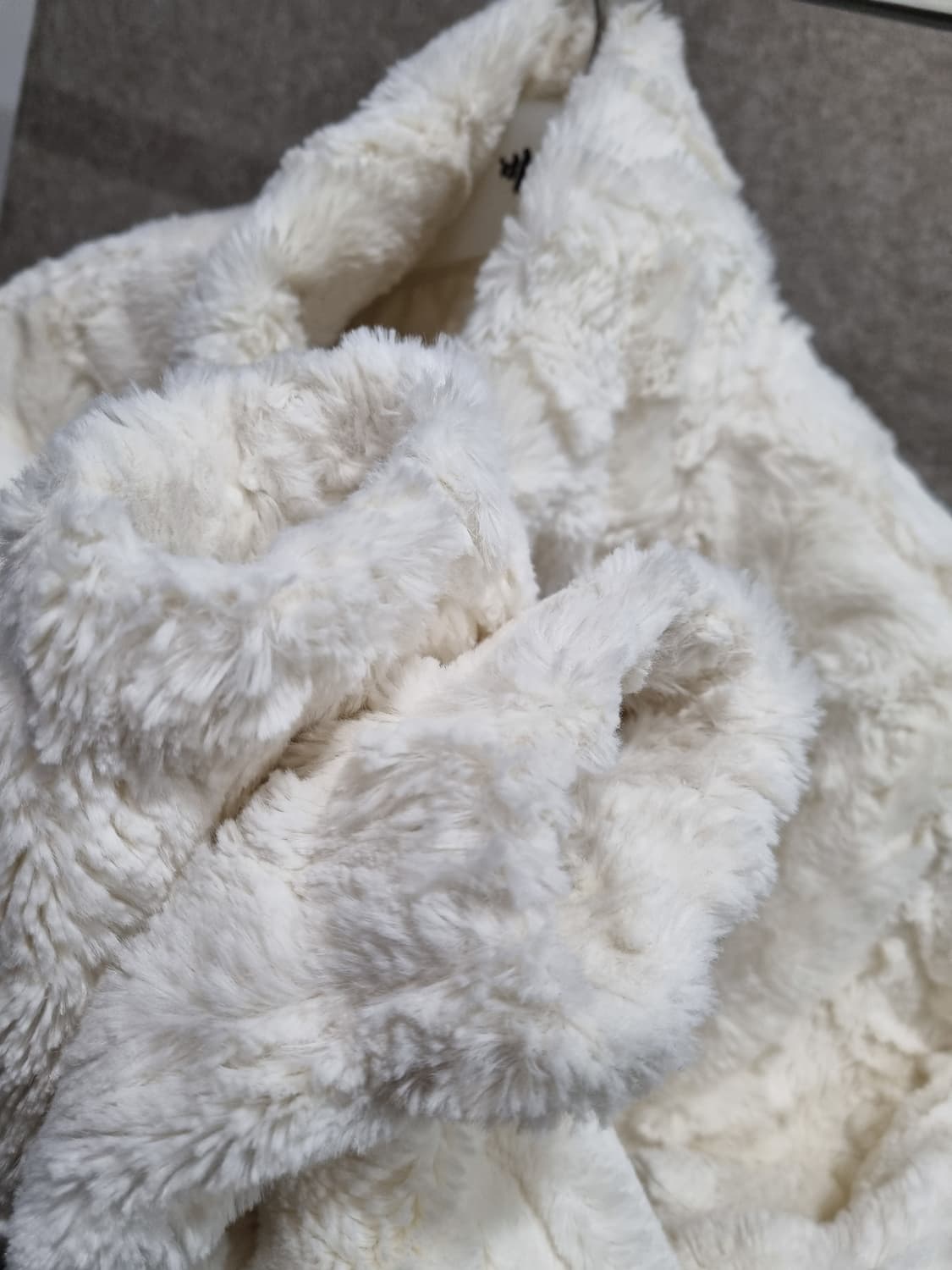 여성 M 게스 후리스 점퍼 자켓 상품이미지3