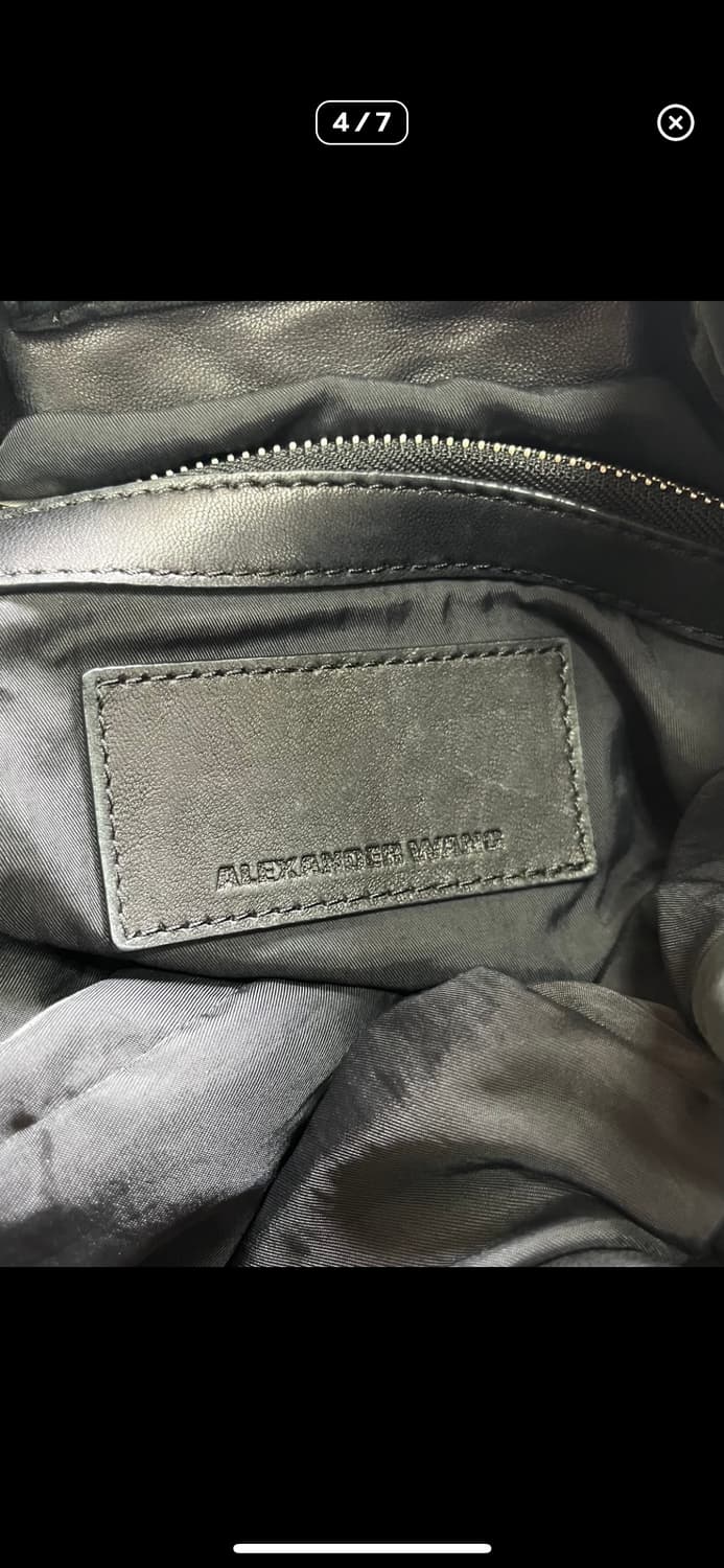 알렉산더왕의 스테디 제품인 마르티백 라지사이즈 상품이미지6