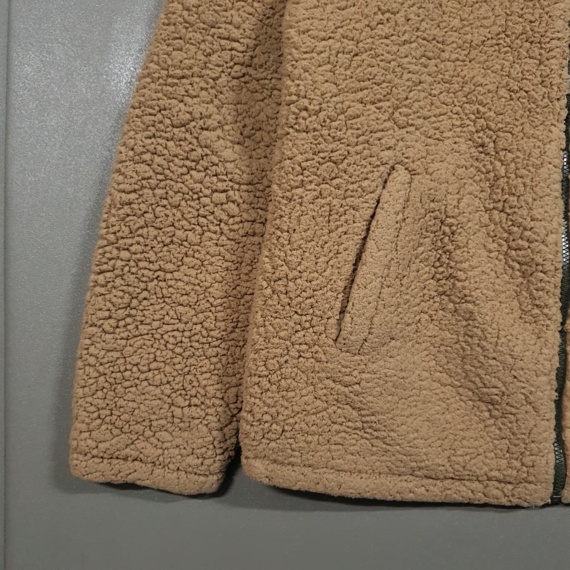 노스페이스 화이트라벨 포조 스텐드 넥 리버서블 양면 퀼팅 쉐르파 자켓 상품이미지6