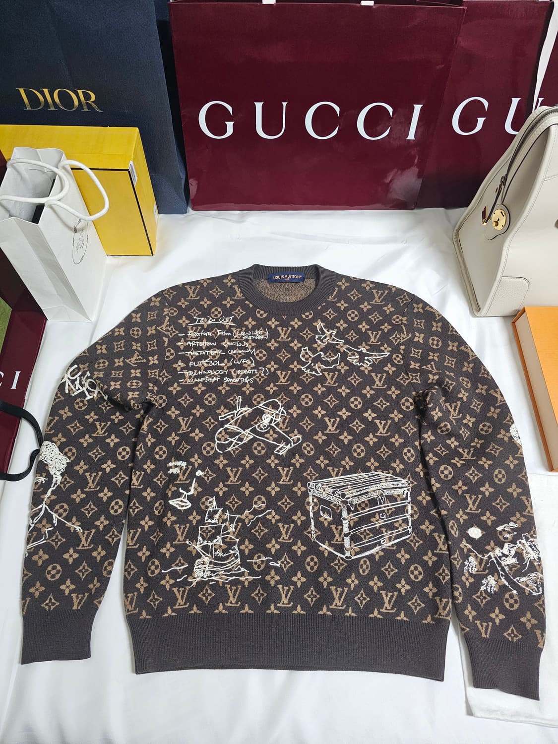 루이비통 엠브로이더 니트팝니다 상품이미지1