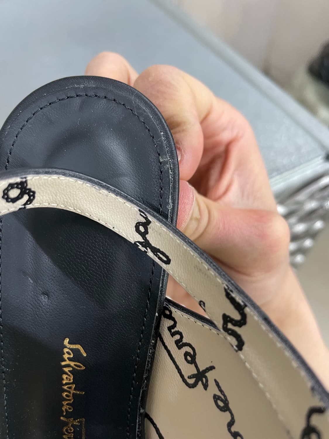 페레가모 블랙 레더 샌들 5 상품이미지7