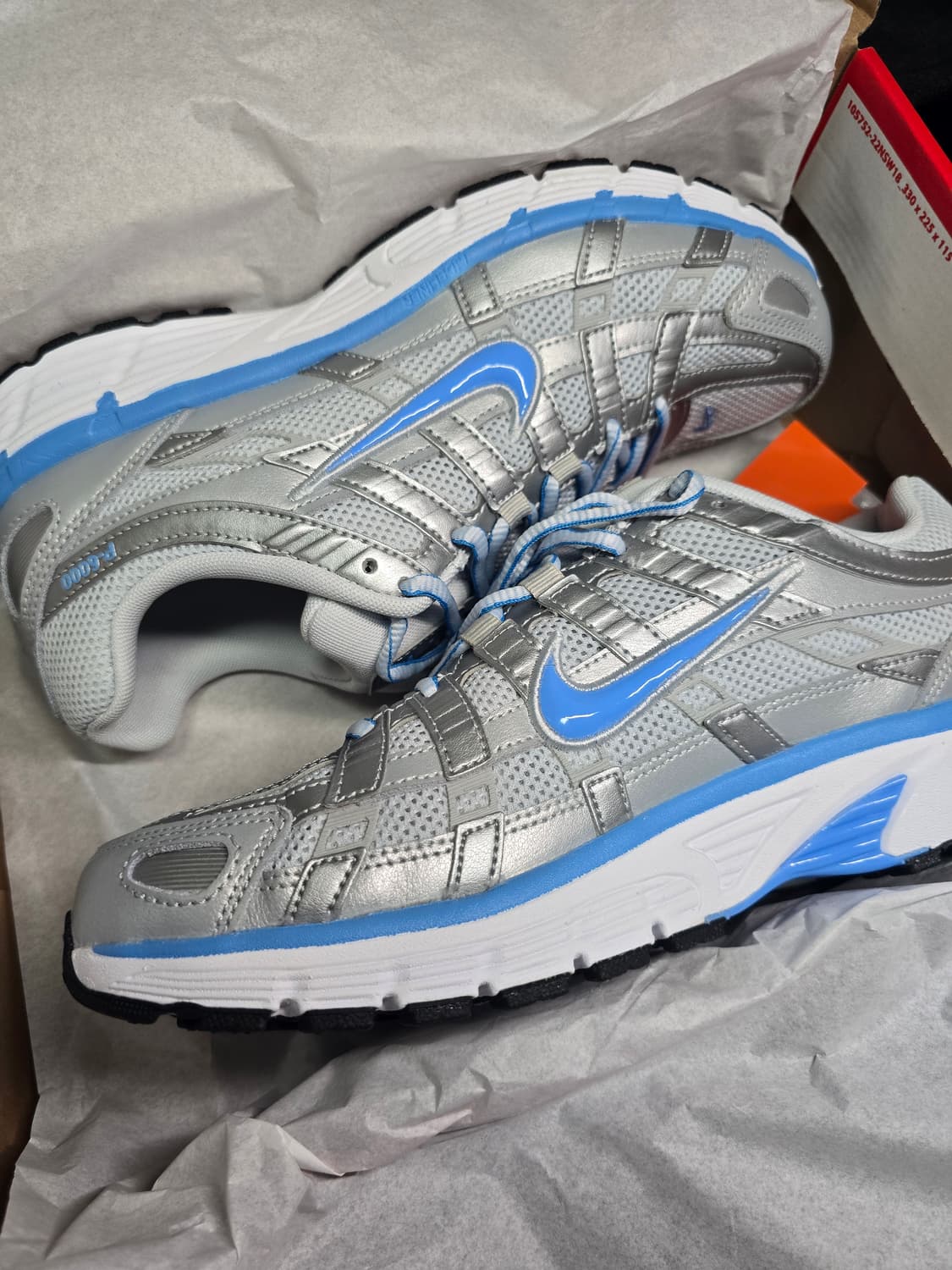 나이키 p6000 270새상품 판매합니다. 상품이미지4