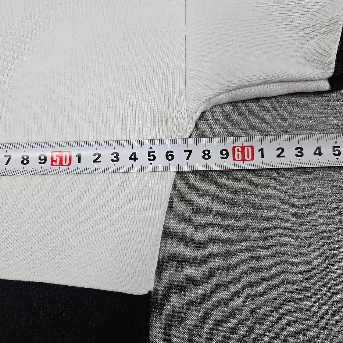 M 95-100) 다이나핏 화이트 블랙 맨투맨 상품이미지5