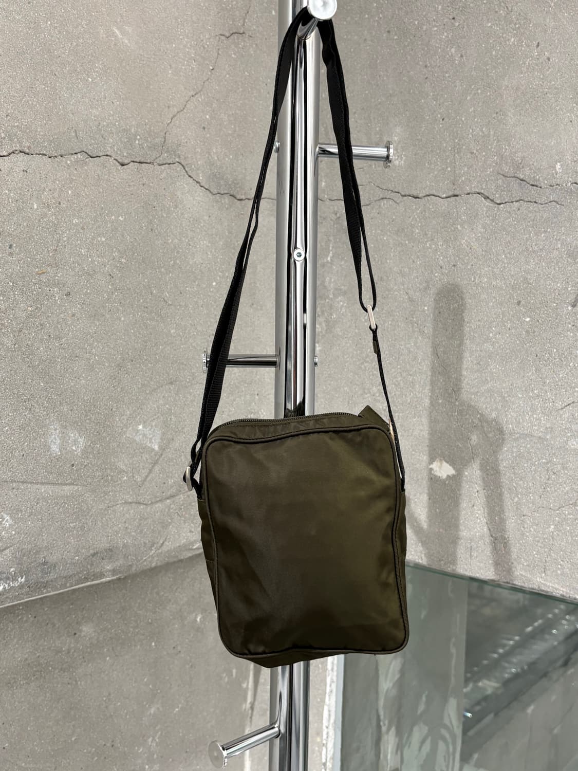 프라다 스포츠 크로스백 상품이미지3