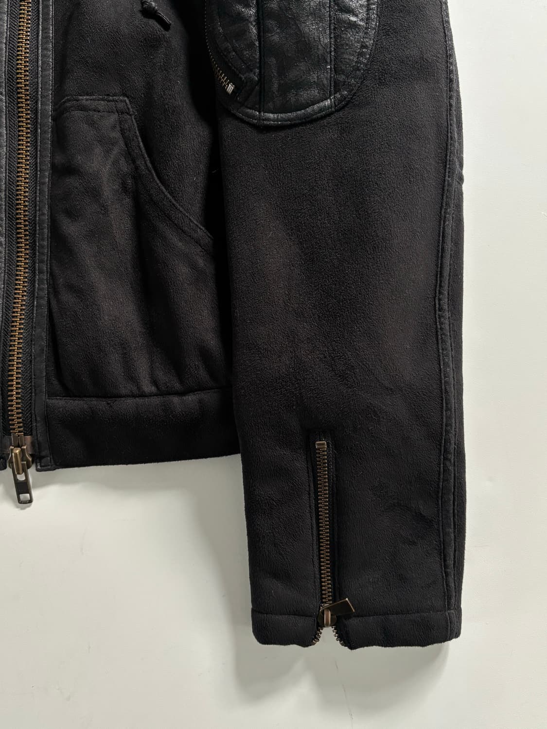 Armani Jeans 아르마니 진스 블랙 퍼 집업 상품이미지9