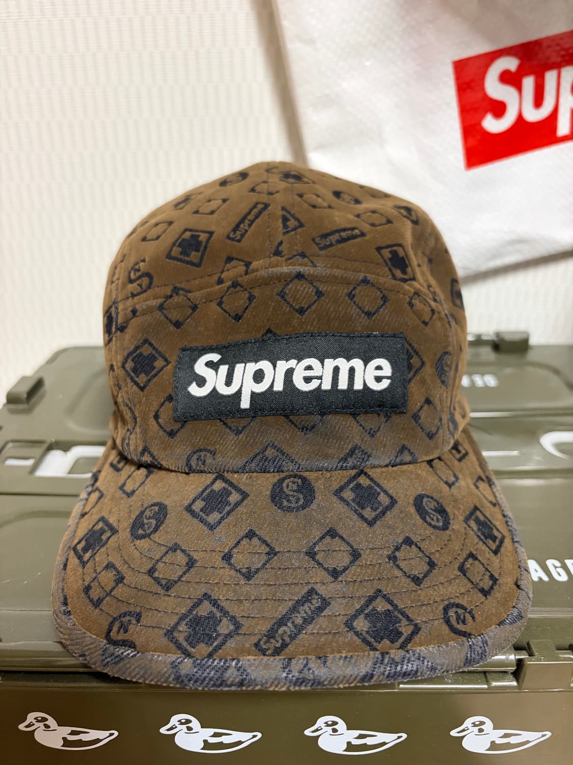 슈프림 플록 데님 캠프캡 상품이미지1