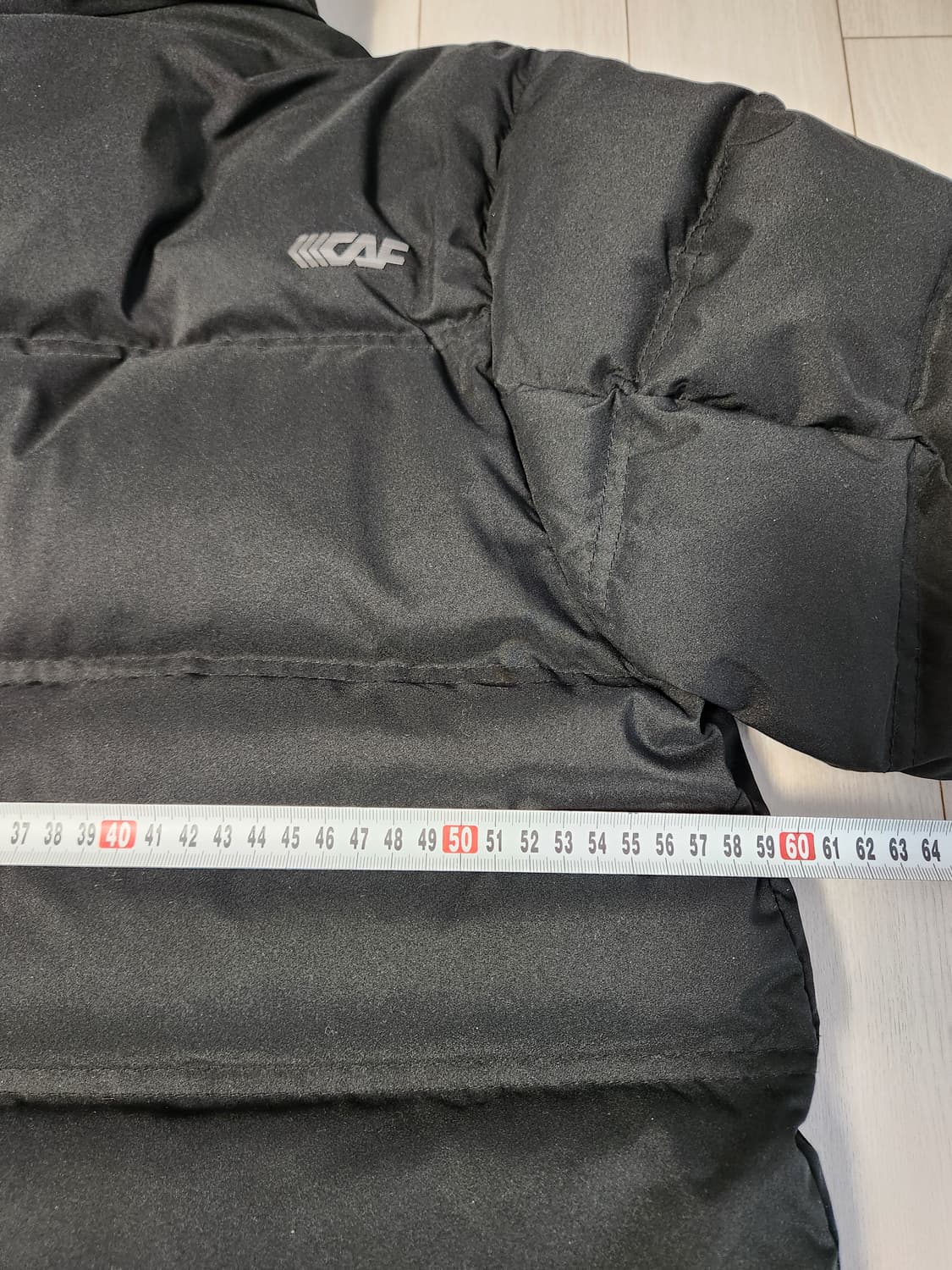 새상품급)르카프 블랙 롱패딩 사이즈M

오염 하자 없이 깨끗해요^^

세 상품이미지10