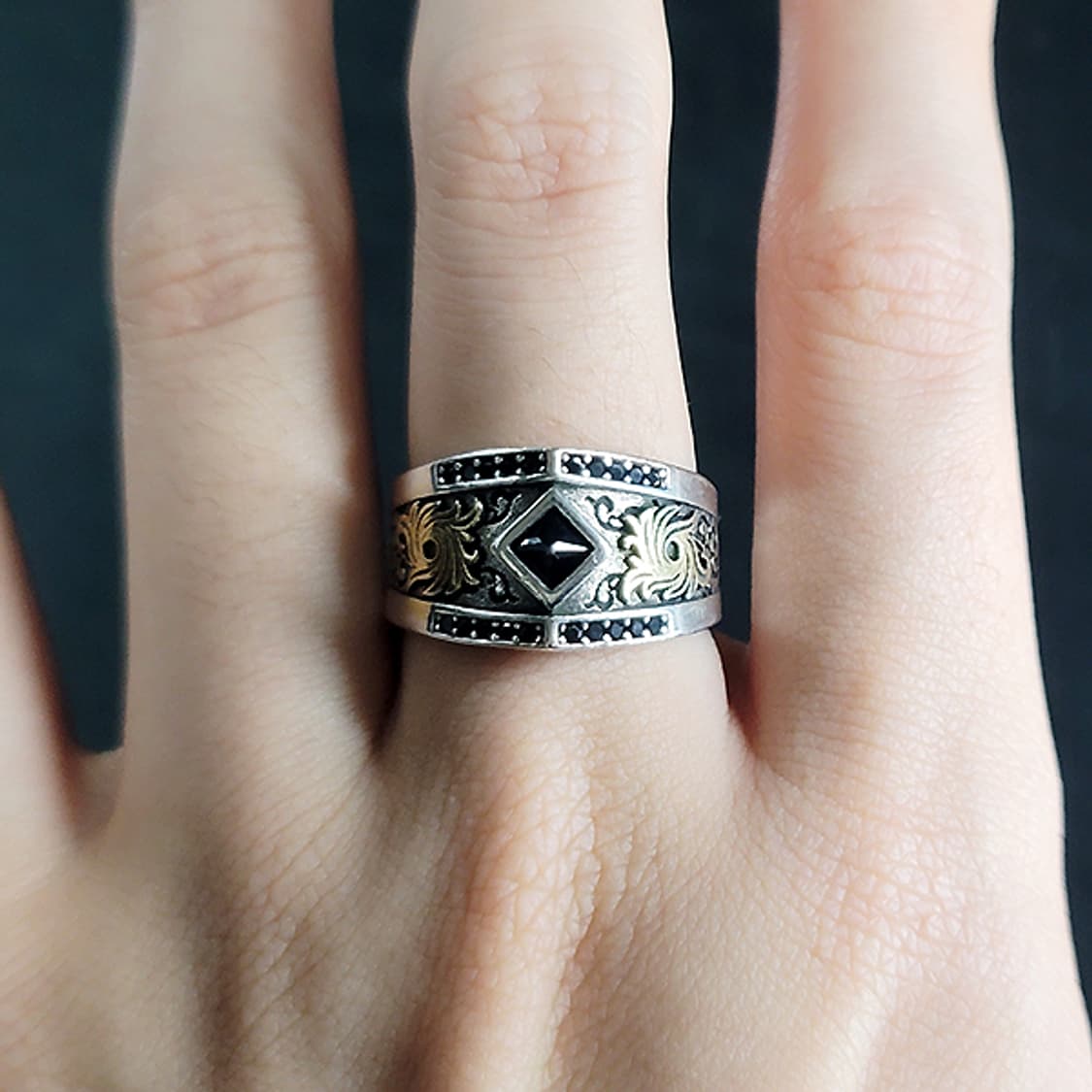Eldoria 실버 남자 엔틱 빈티지 명품 문양 다이아 왕실 반지 상품이미지8