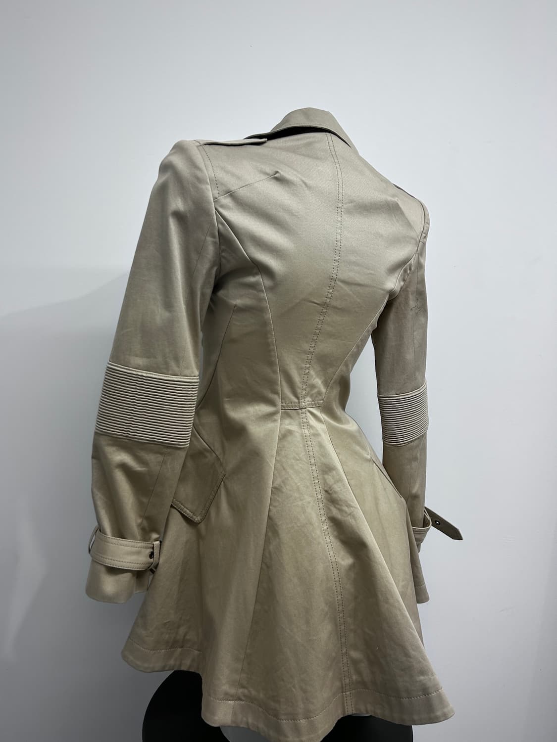 알렉신더 맥퀸 엘라스틱 사선 트렌치 코트 상품이미지4