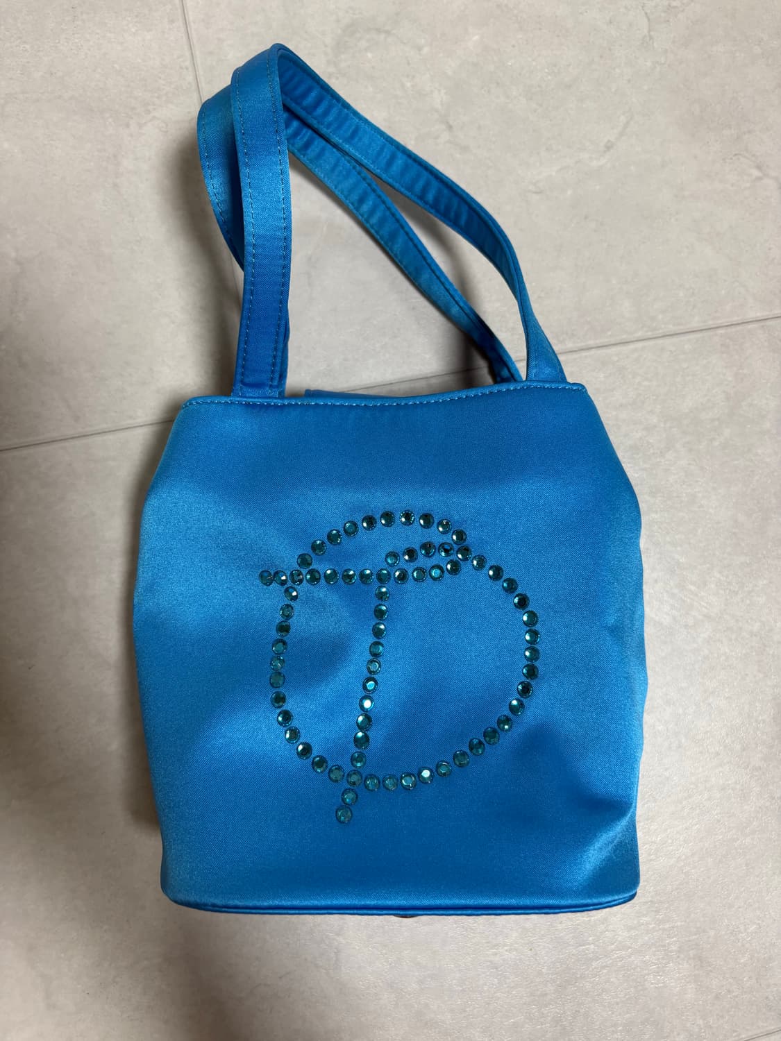 오픈와이와이 새틴 토트백 상품이미지1