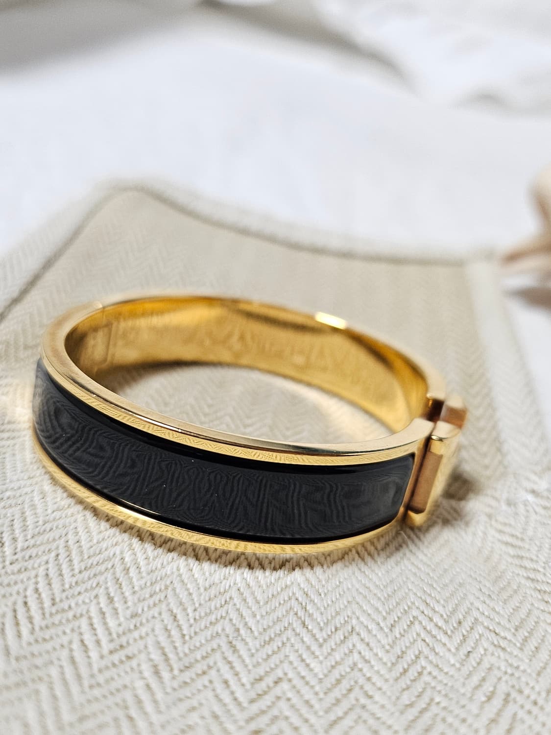 에르메스 클릭아슈 블랙골드 상품이미지5