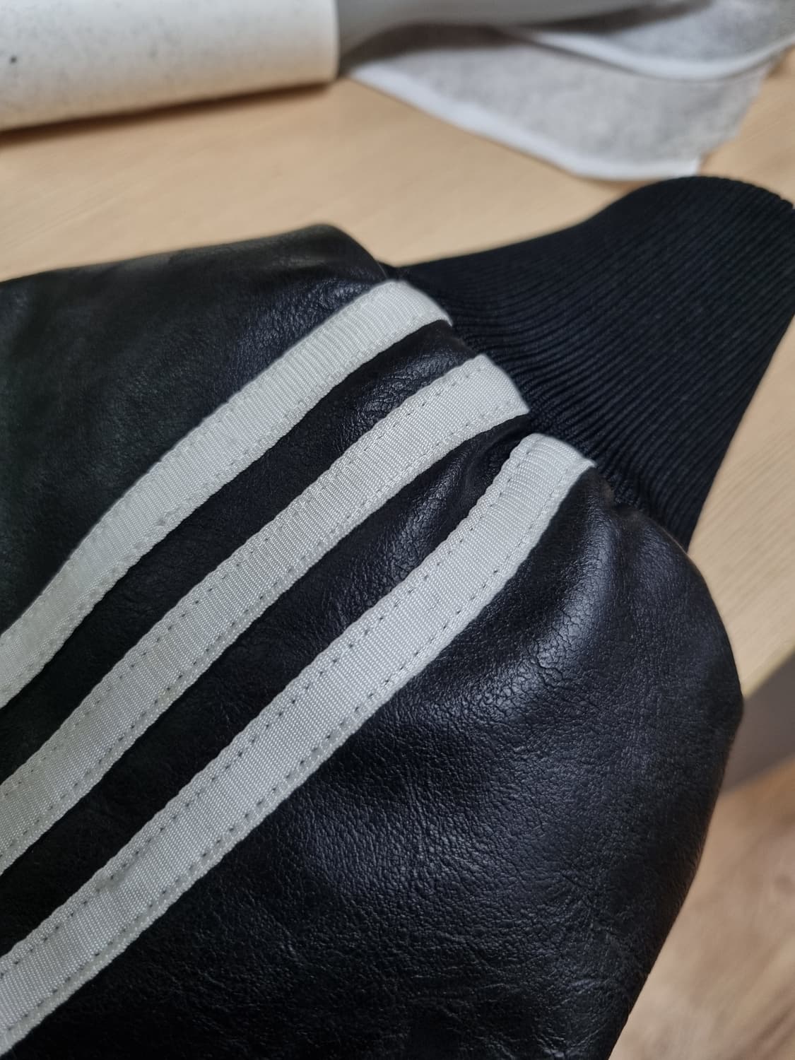 아디다스 아딜레늄 포우 레더 자켓 상품이미지4