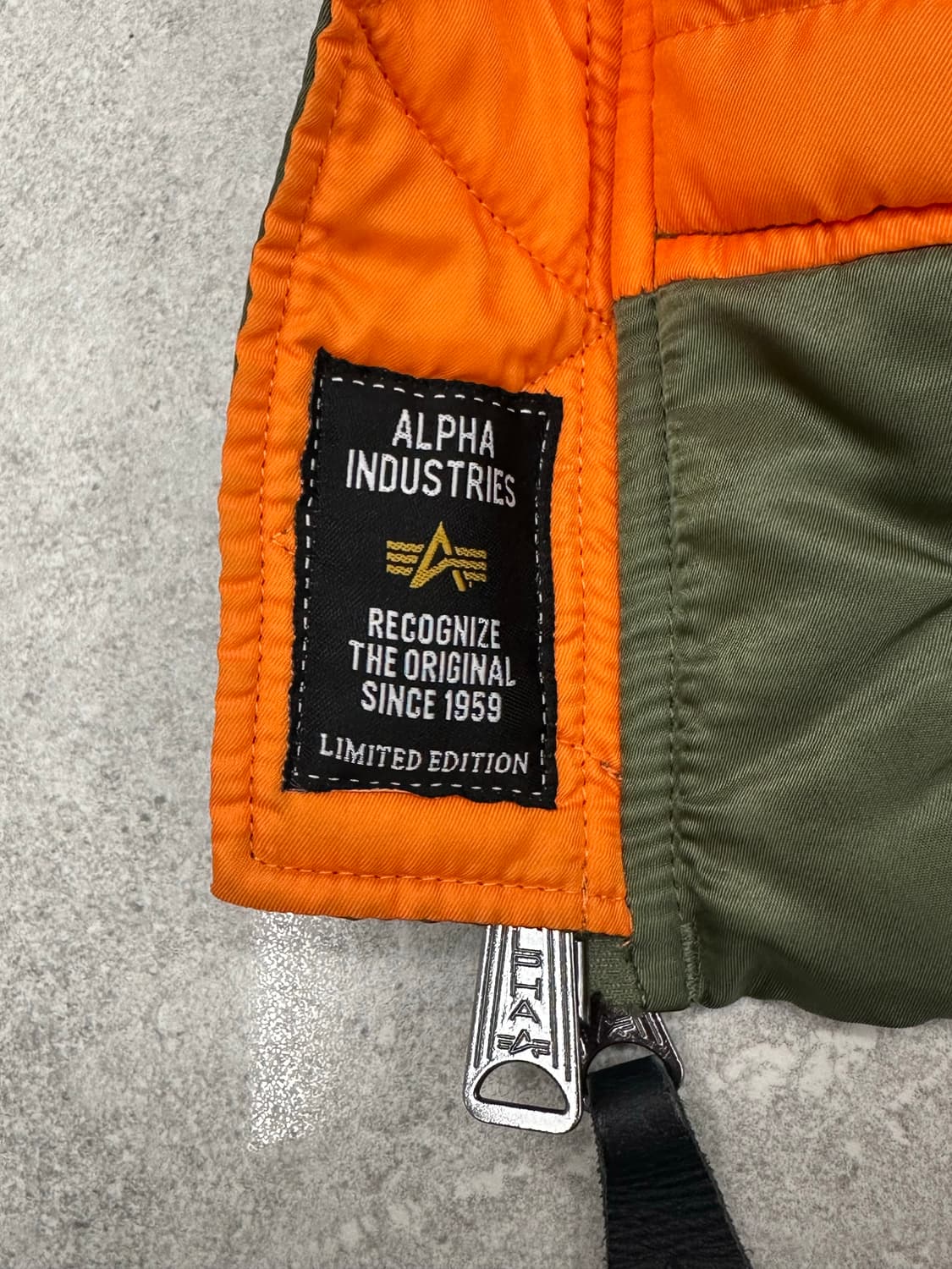 (L) 알파인더스트리 리미티드 리버시블 ma-1 자켓 상품이미지4