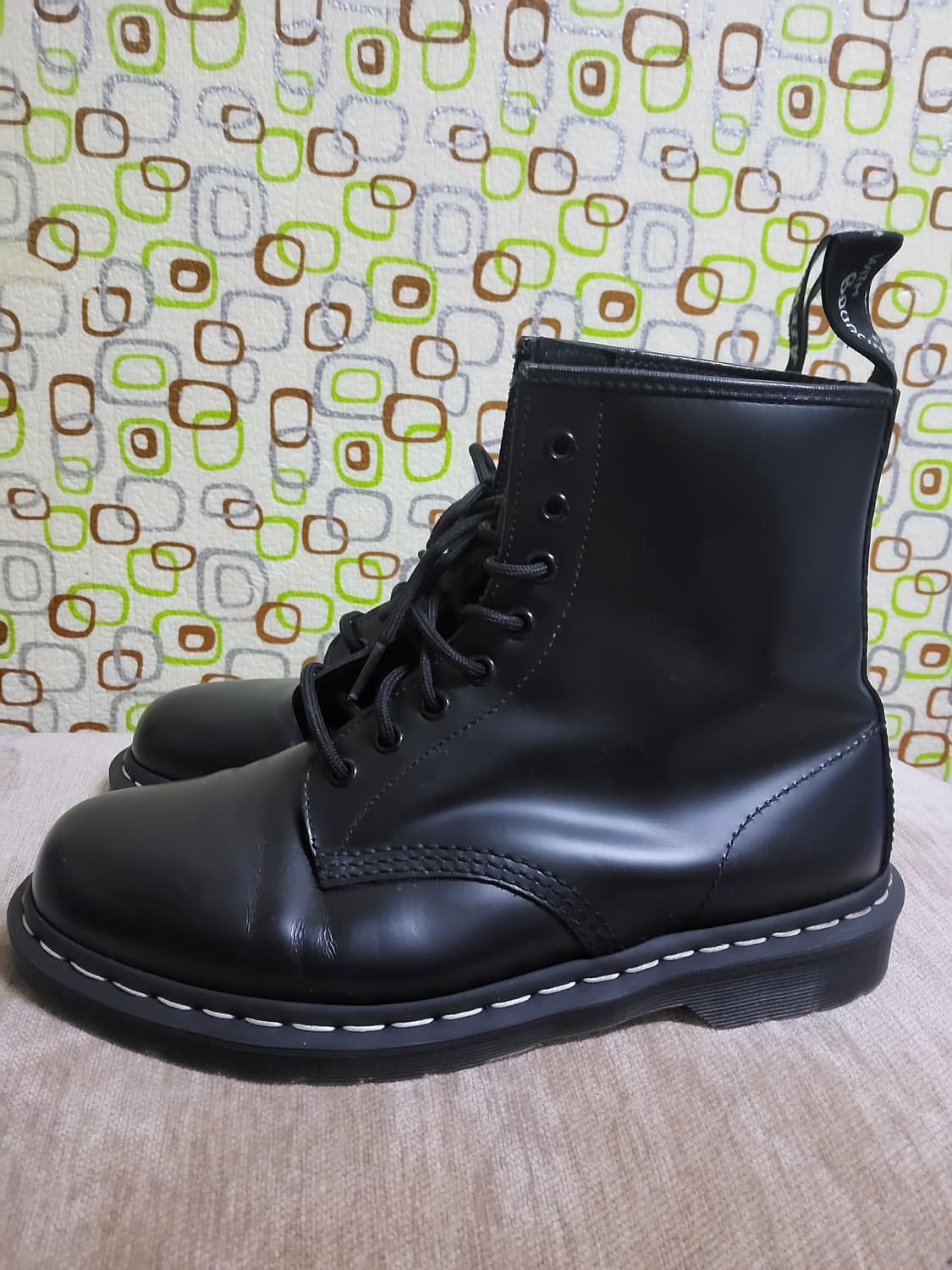 닥터마틴 1460모델 8홀 흰색스티치 280사이즈 상품이미지5