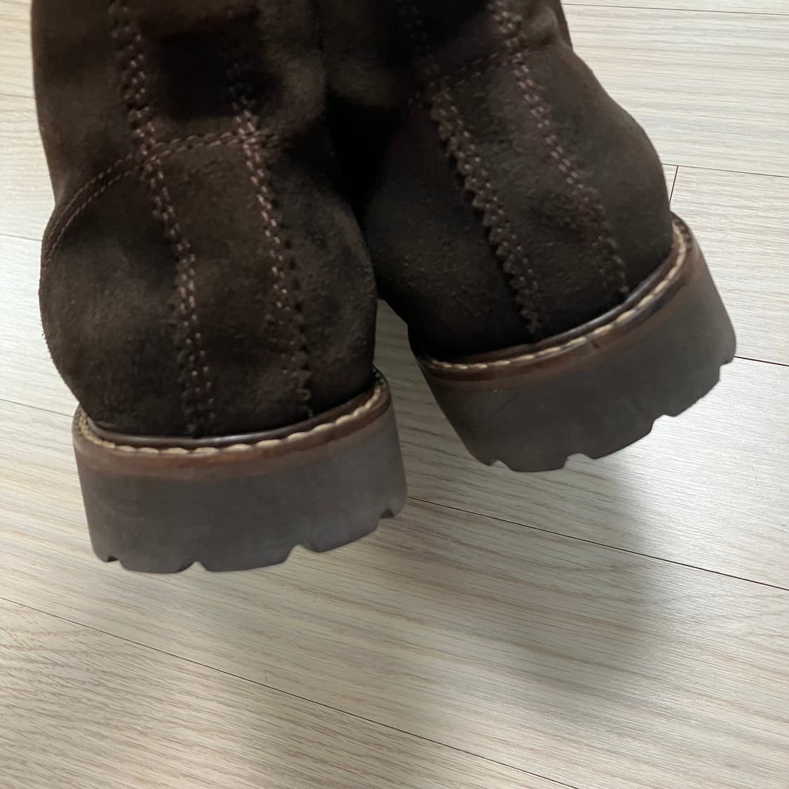 [Massimo Dutti] 마시모두띠 스웨이드 비브람 처카 부츠 상품이미지5