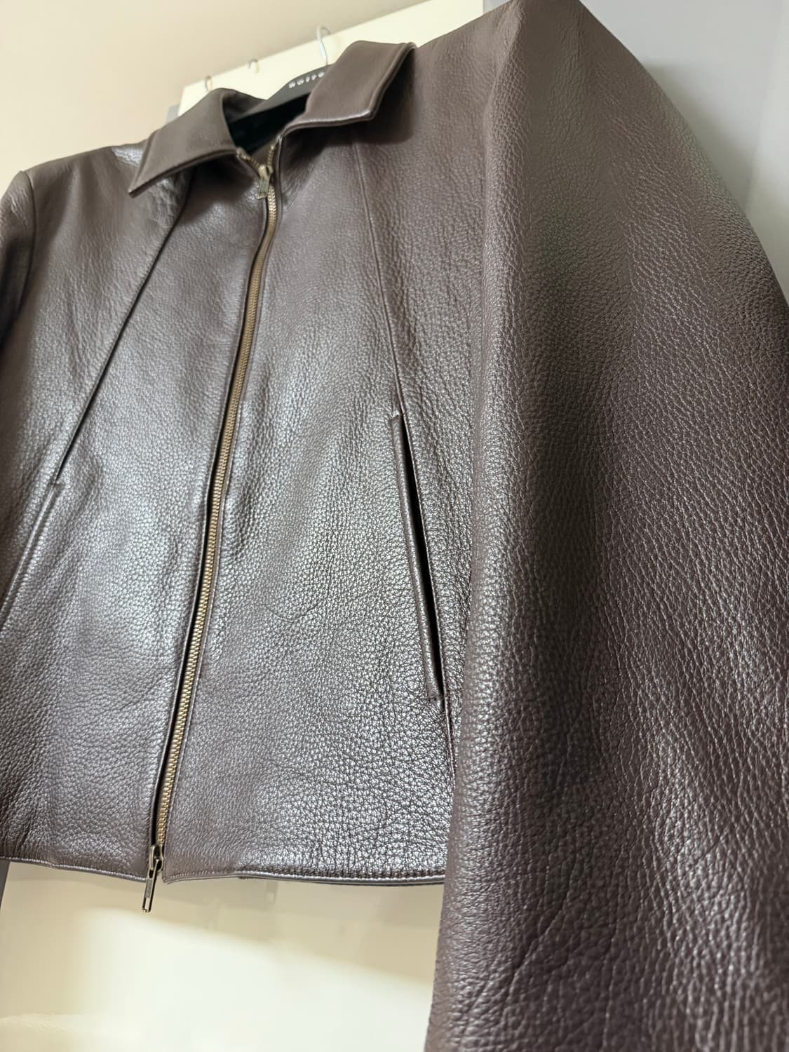 노이어 고트 슈렁큰 레더 블루종 (브라운) 상품이미지3