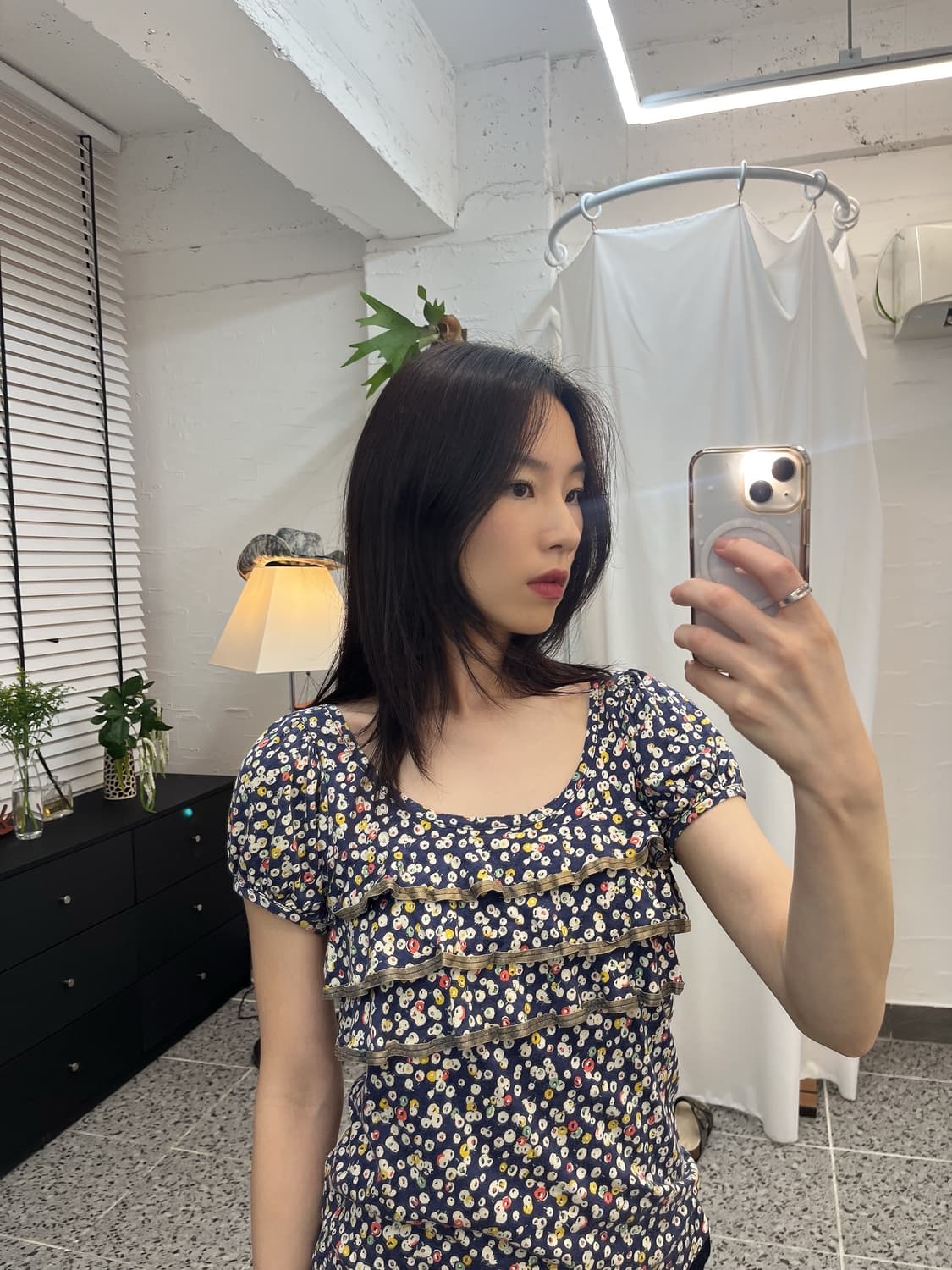 플라워 프릴 티셔츠 상품이미지1