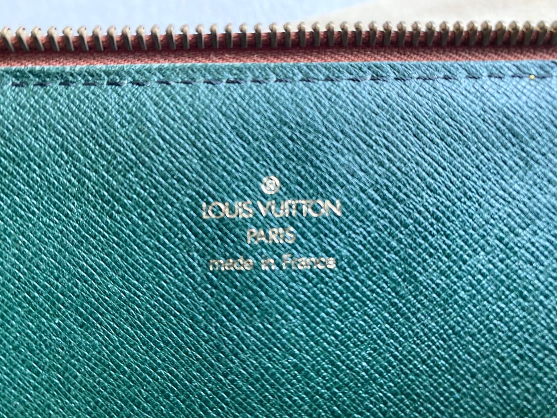 루이비통 에삐 큐멘 라지 도큐먼트 브라운 클러치 상품이미지6