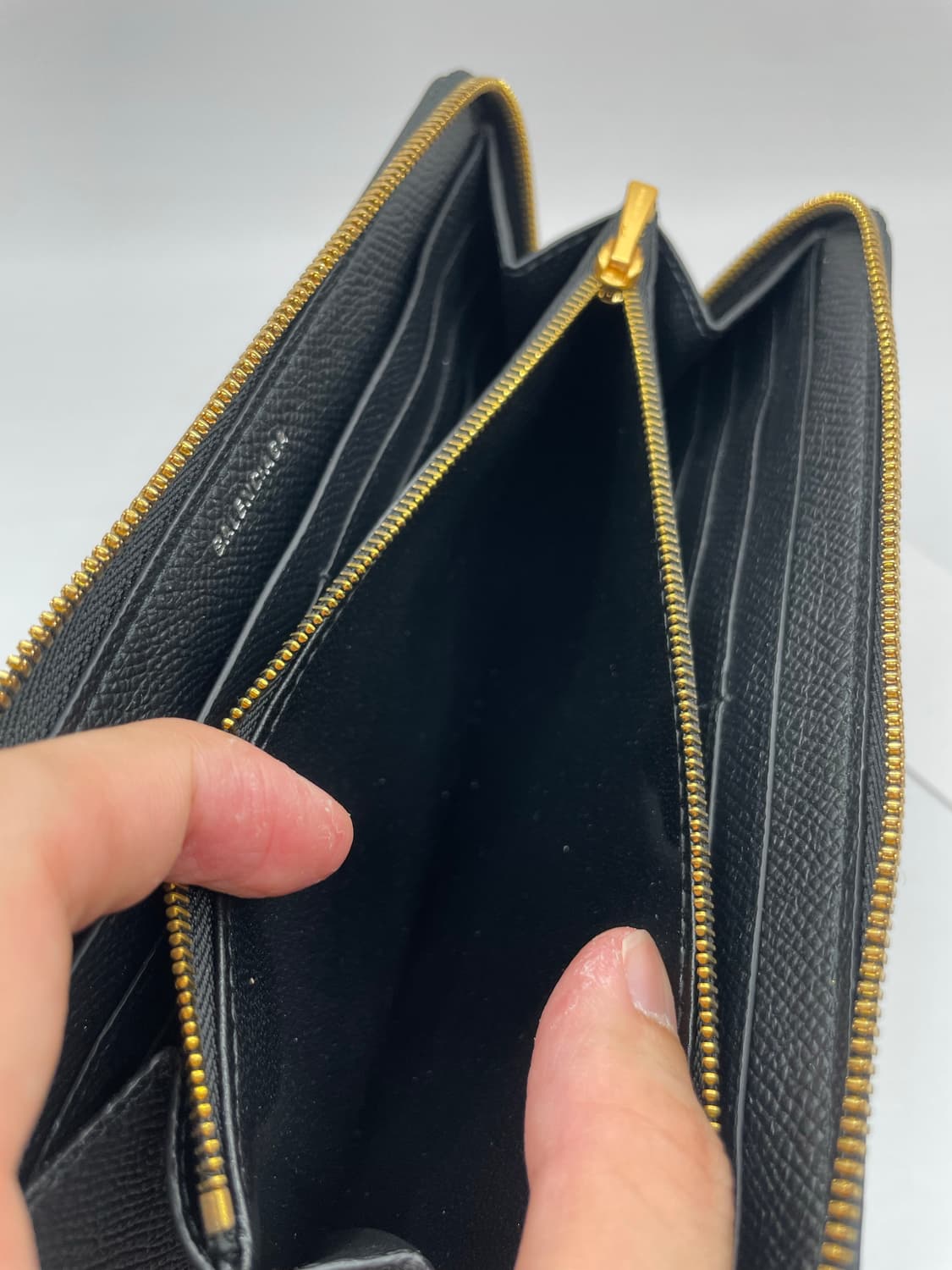 발렌시아가 로고 어라운드 장지갑 상품이미지7