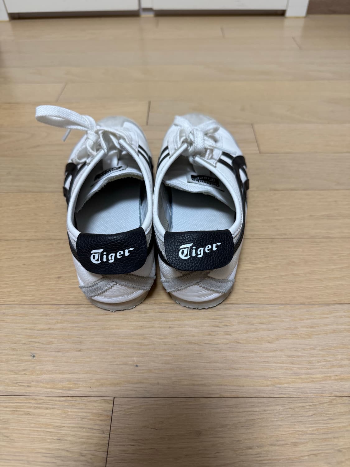 오니츠카타이거 멕시코66 블랙화이트 상품이미지4