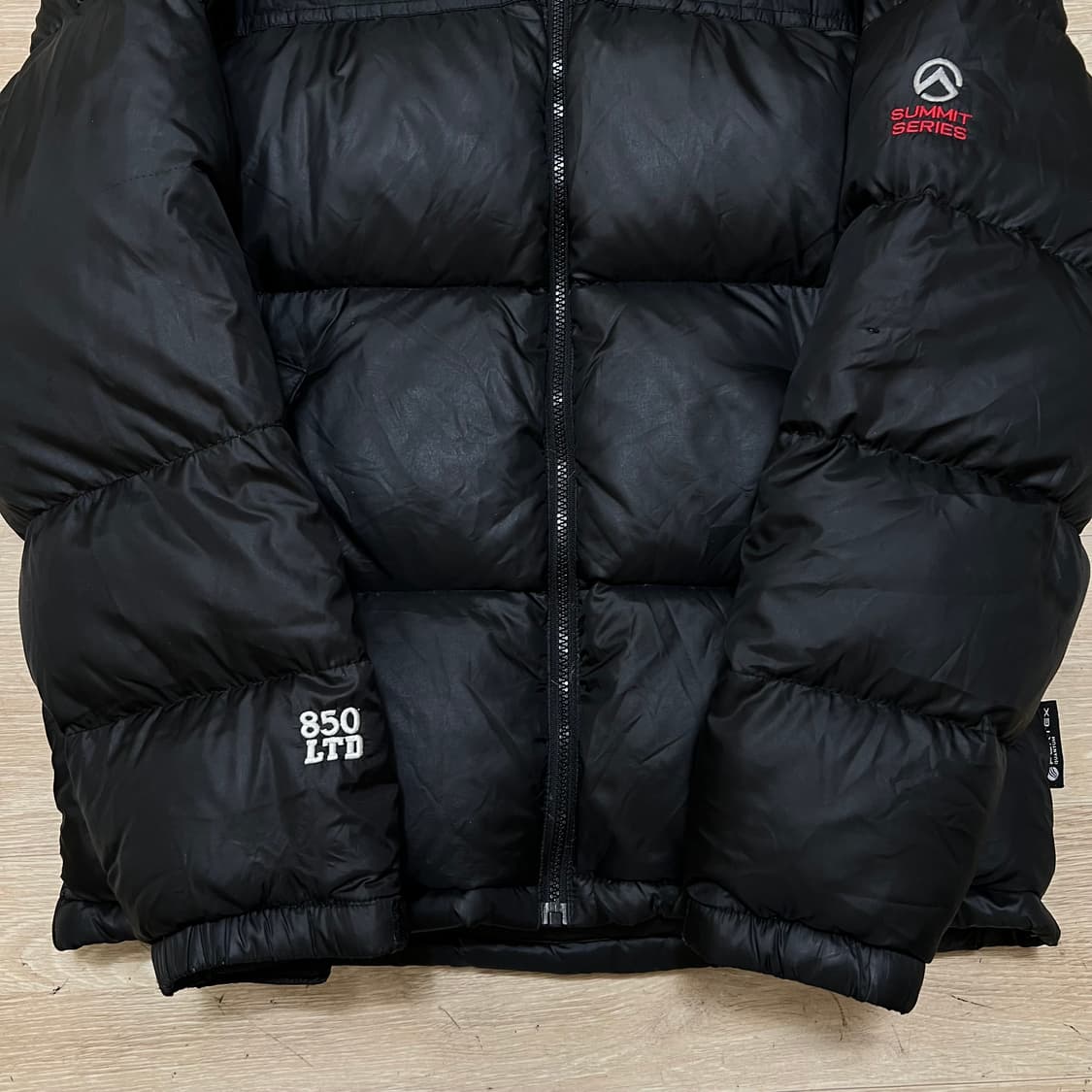 노스페이스 써밋시리즈 구스다운 850LTD 눕시 패딩 [블랙] L/100 상품이미지3