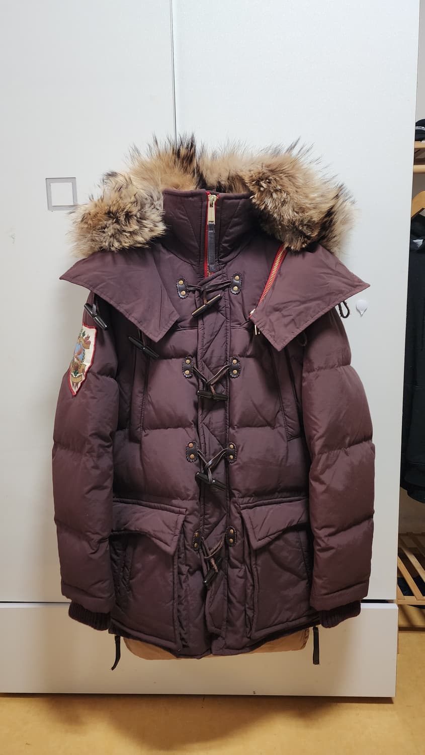 디스퀘어드2 라쿤퍼 다운 더플 방패 패딩 상품이미지1