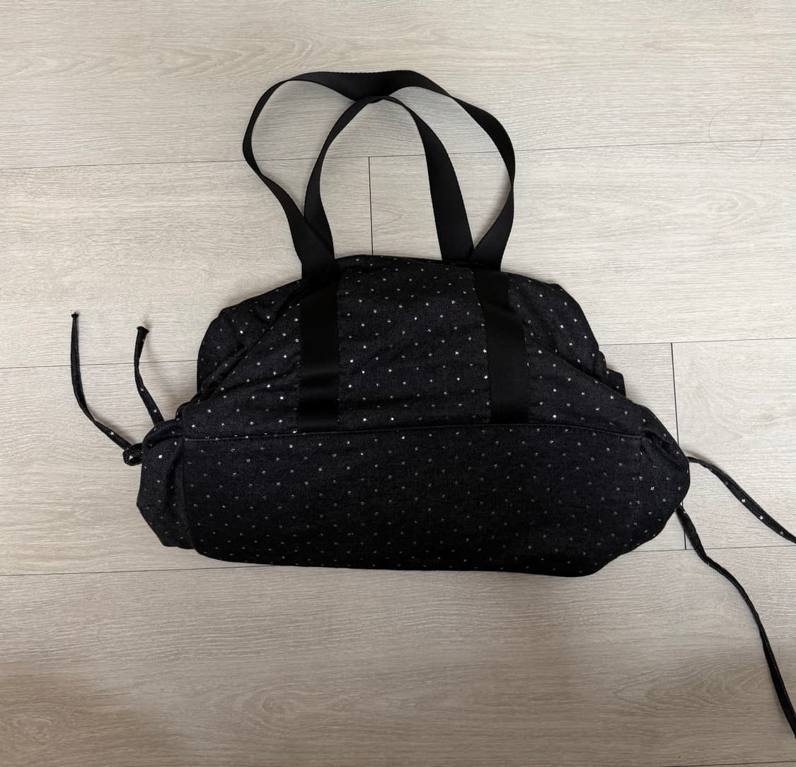 여밈 도트 블랙 숄더백 상품이미지2