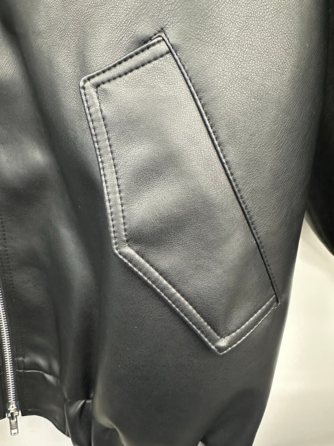 도프제이슨 오버핏 비건레더 보머자켓 상품이미지5