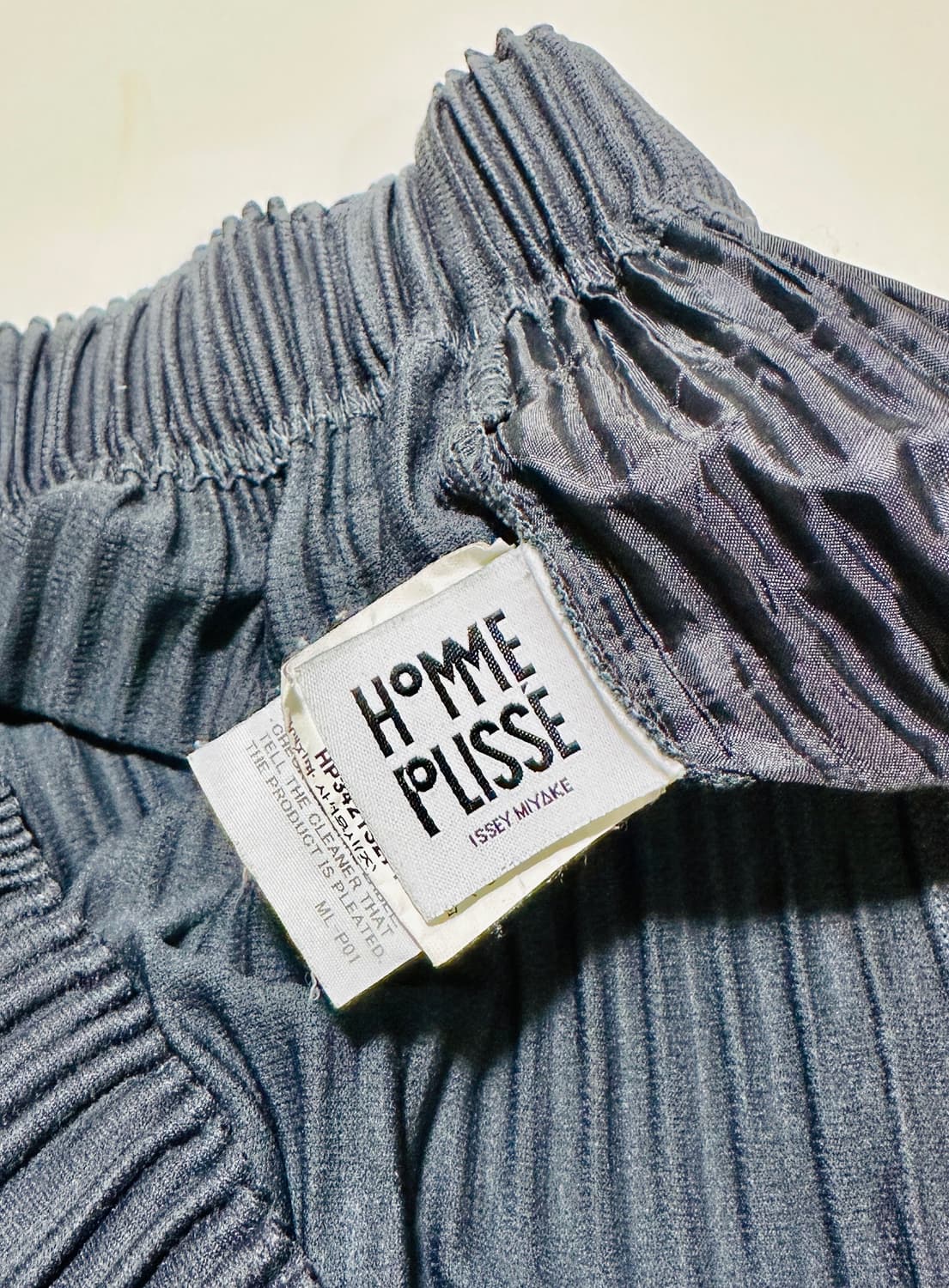 옴므플리세 이세이미야케 다크 그레이 와이드 팬츠 1사이즈 상품이미지2