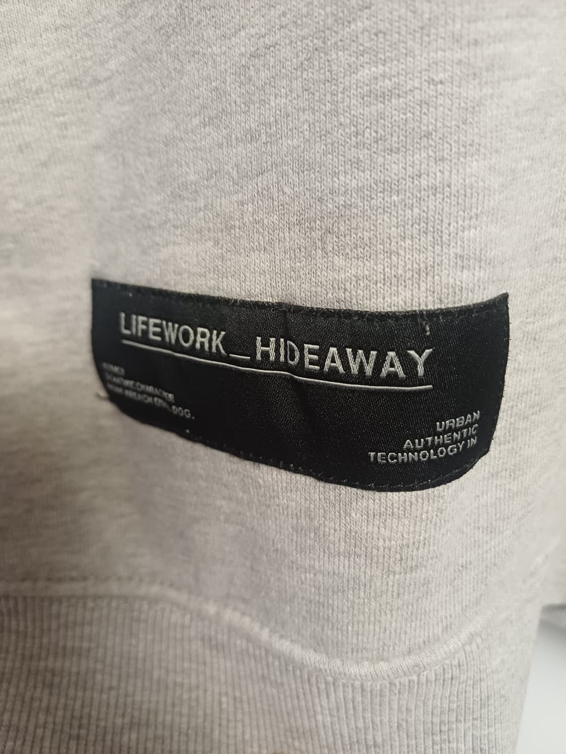LIFEWORK Bulldog Sweatshirt – Light Grey 상품이미지4